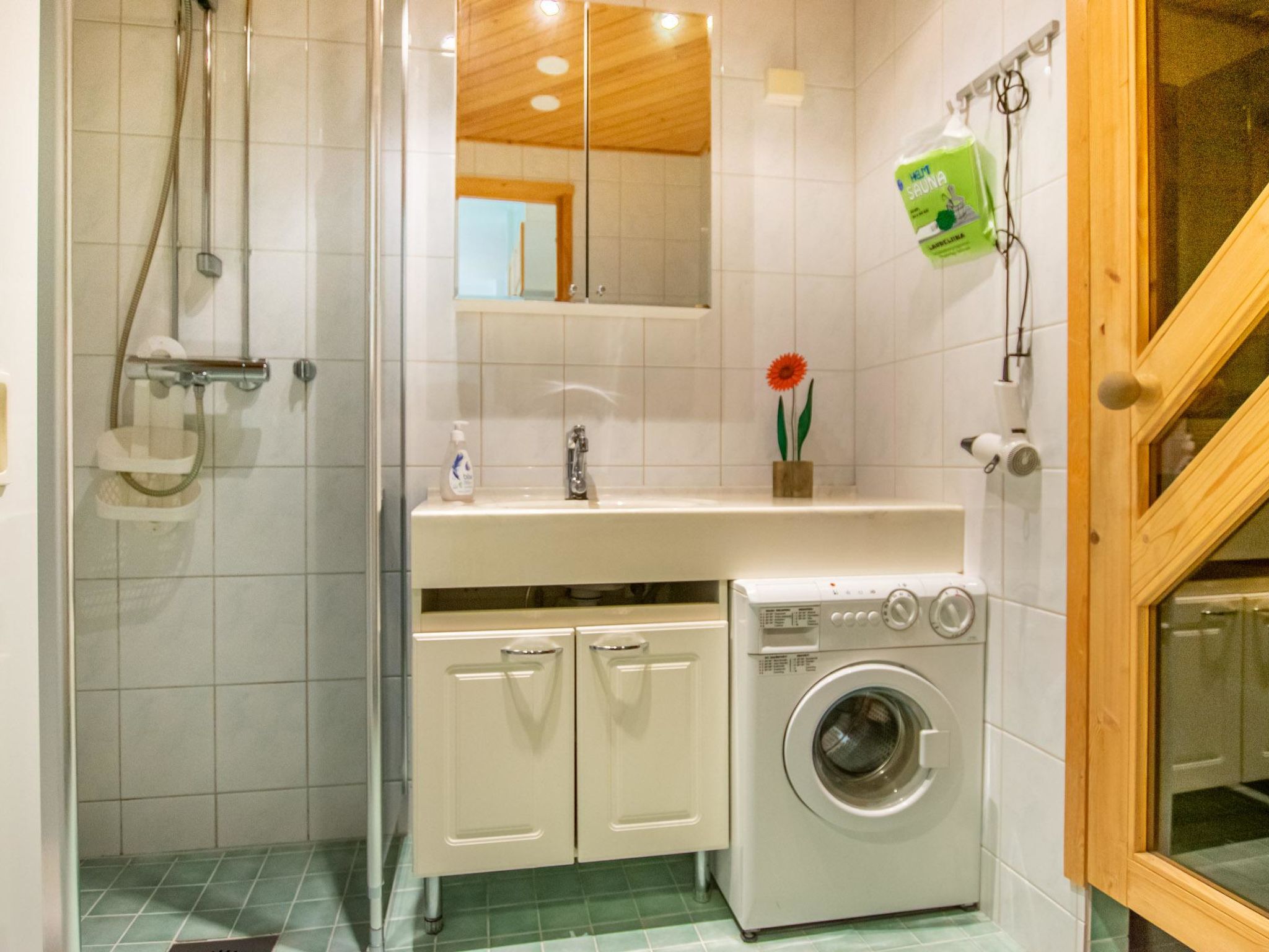 Photo of Lomariekko 6 a 4 pikkuriekko