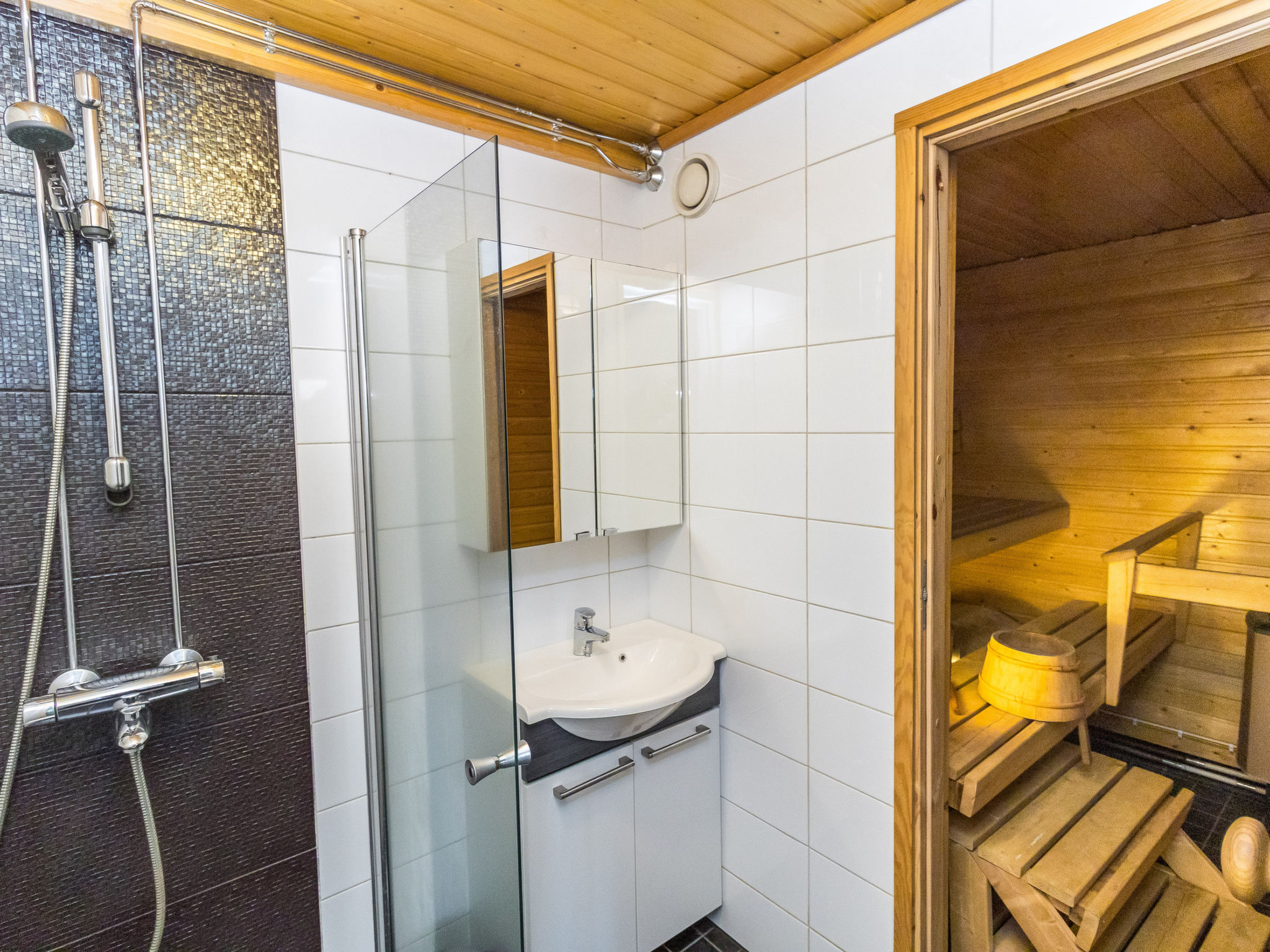 Photo of Saarihely a 5