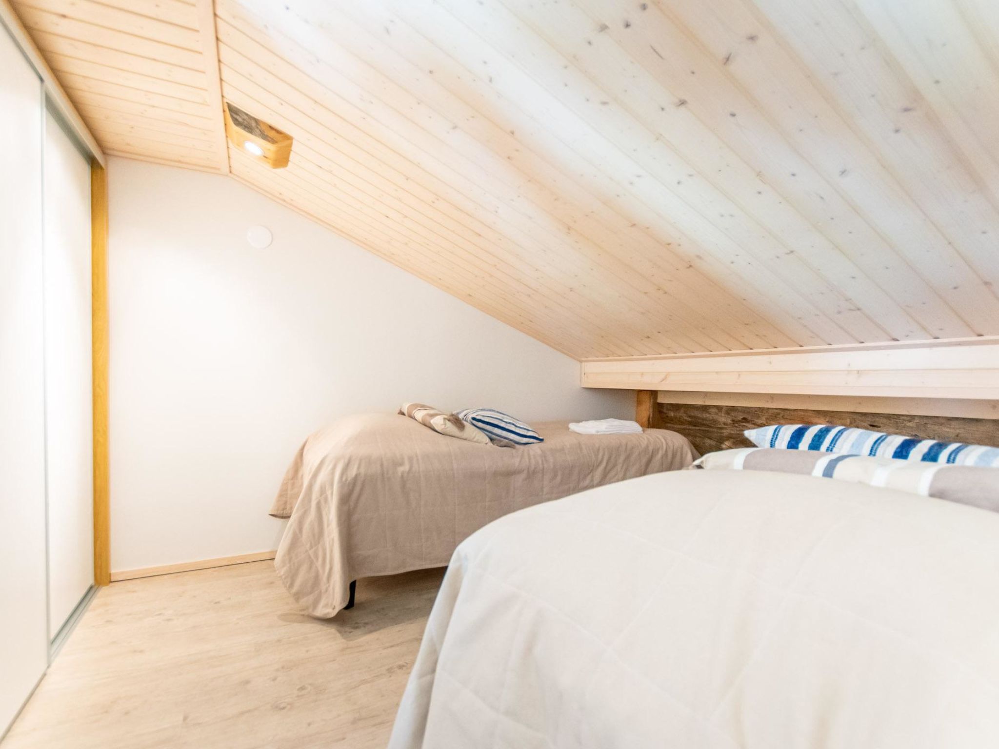 Photo of Nilikuru f15