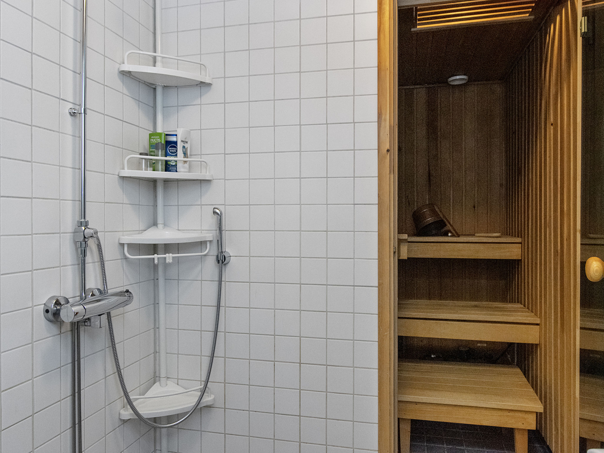 Saariseläntie 8 b 1 vaeltaja