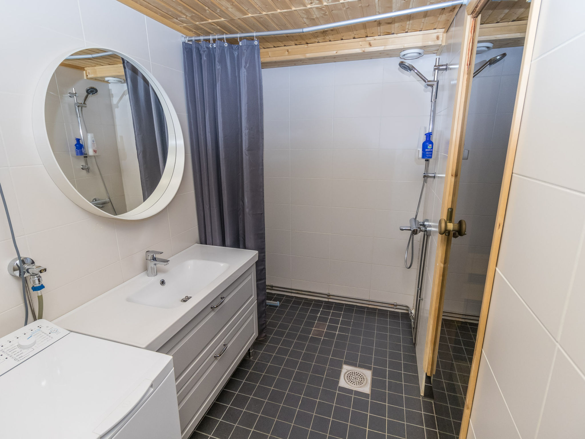 Appartement Teerenpesue f 46 – Intérieur, photo 14 sur 42