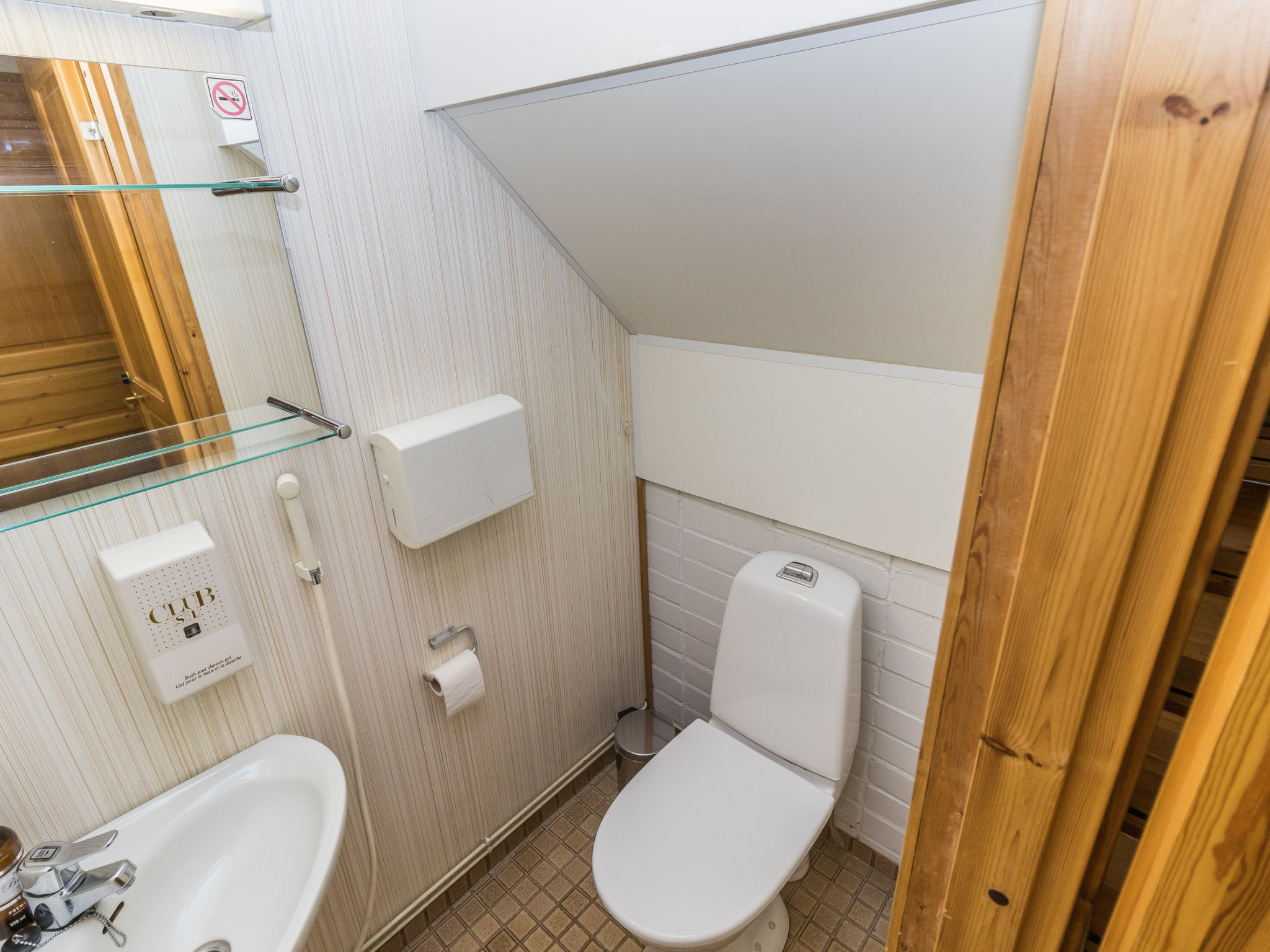 Appartement Teerenpesue f 46 – Intérieur, photo 16 sur 42