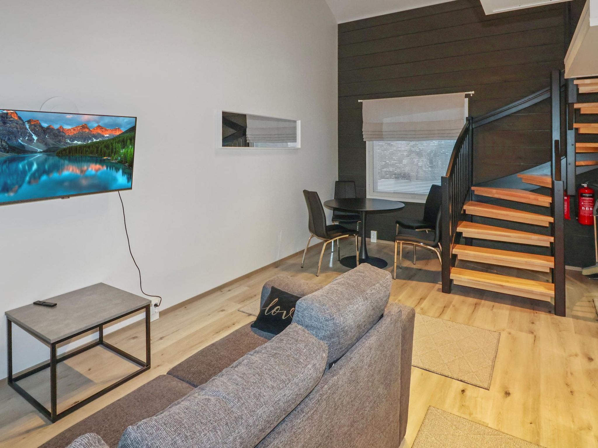 Hossanmukka 8 b 2-Binnen