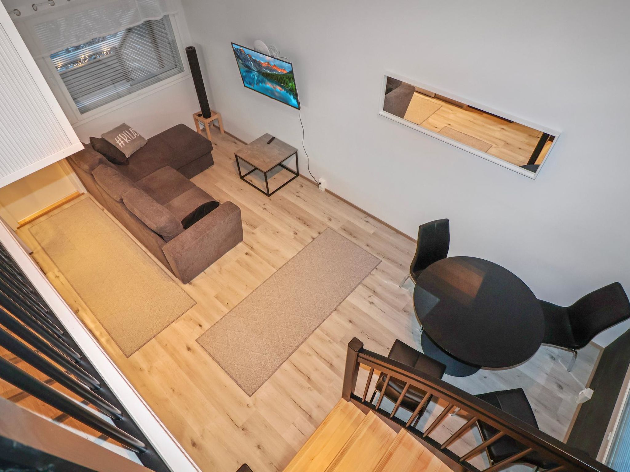 Hossanmukka 8 b 2-Binnen