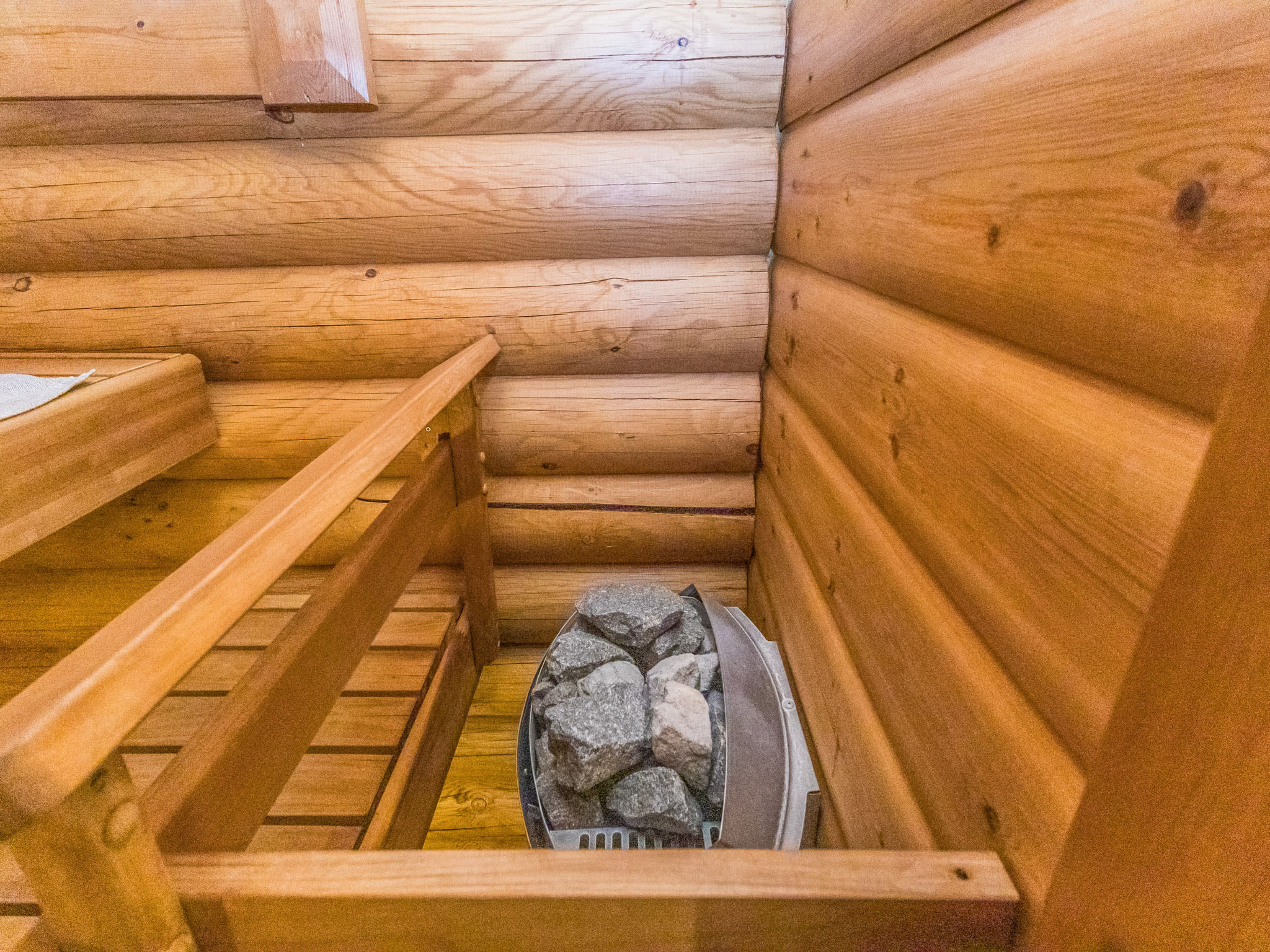 Levin ainola - Inside