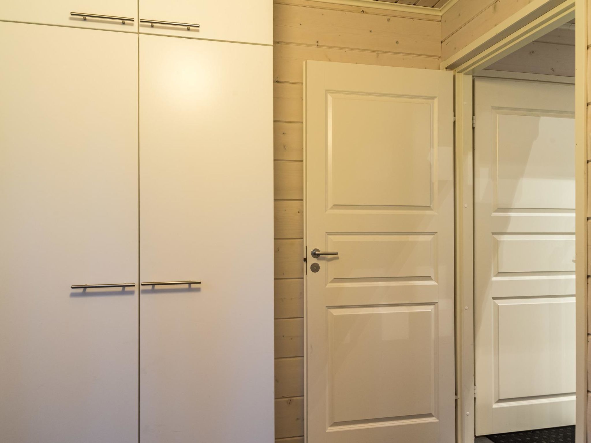 Levin ahmahovi 1a-Dedans