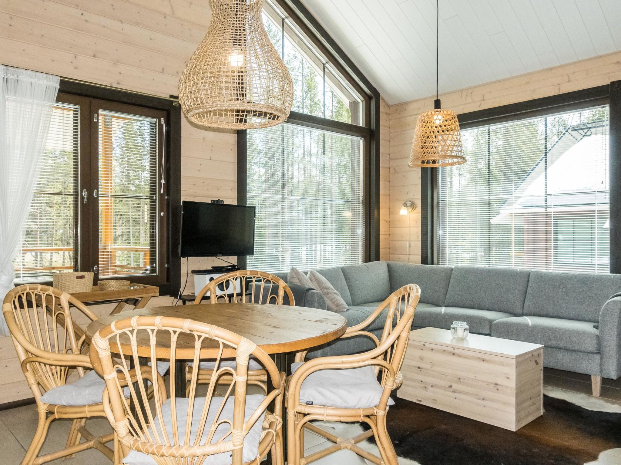 Sointuilevi j 38-Dedans