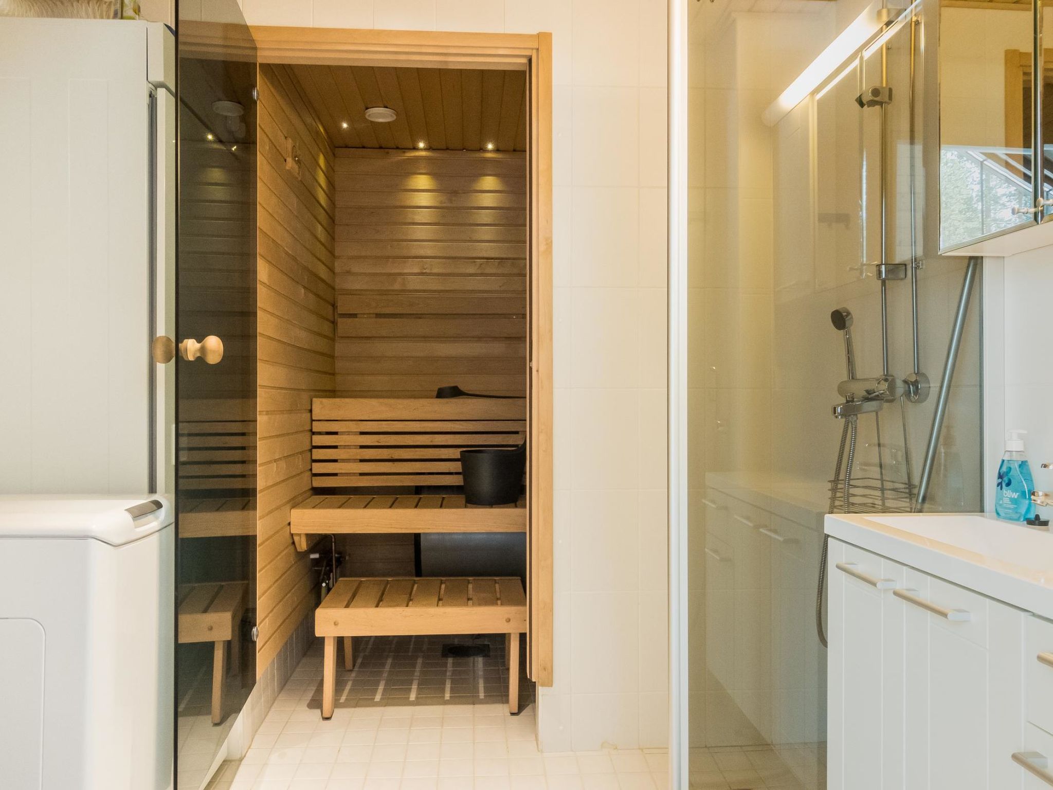 Sointuilevi j 38-Dedans