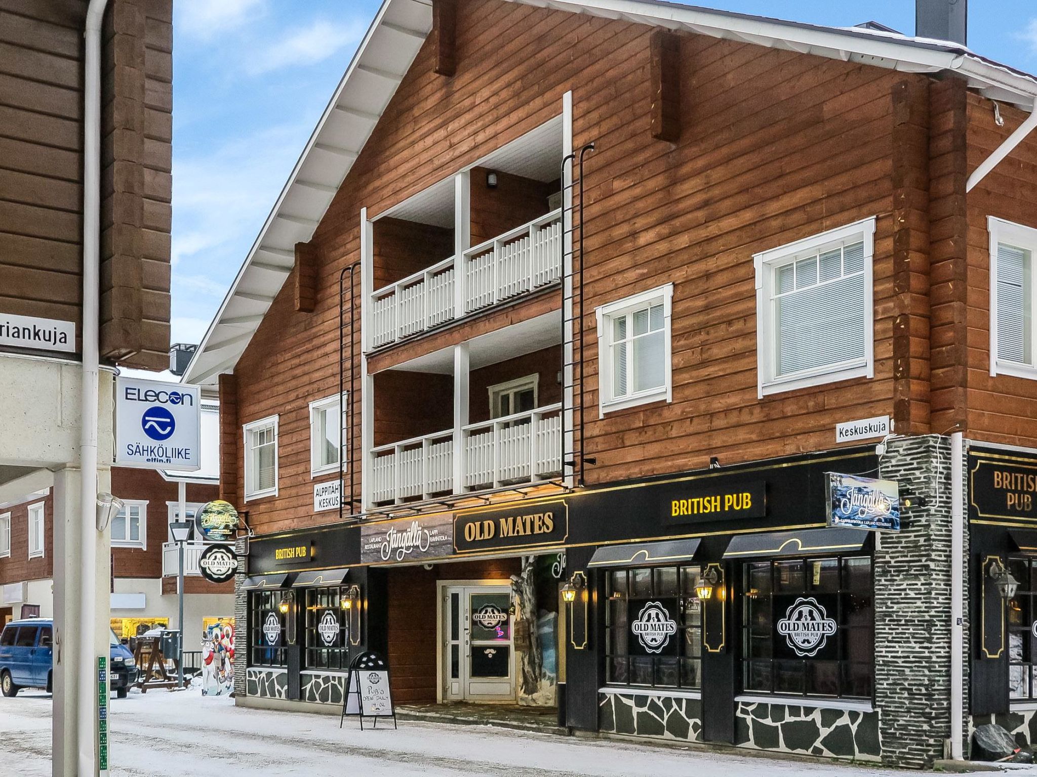 Alte levi dali-Drinnen