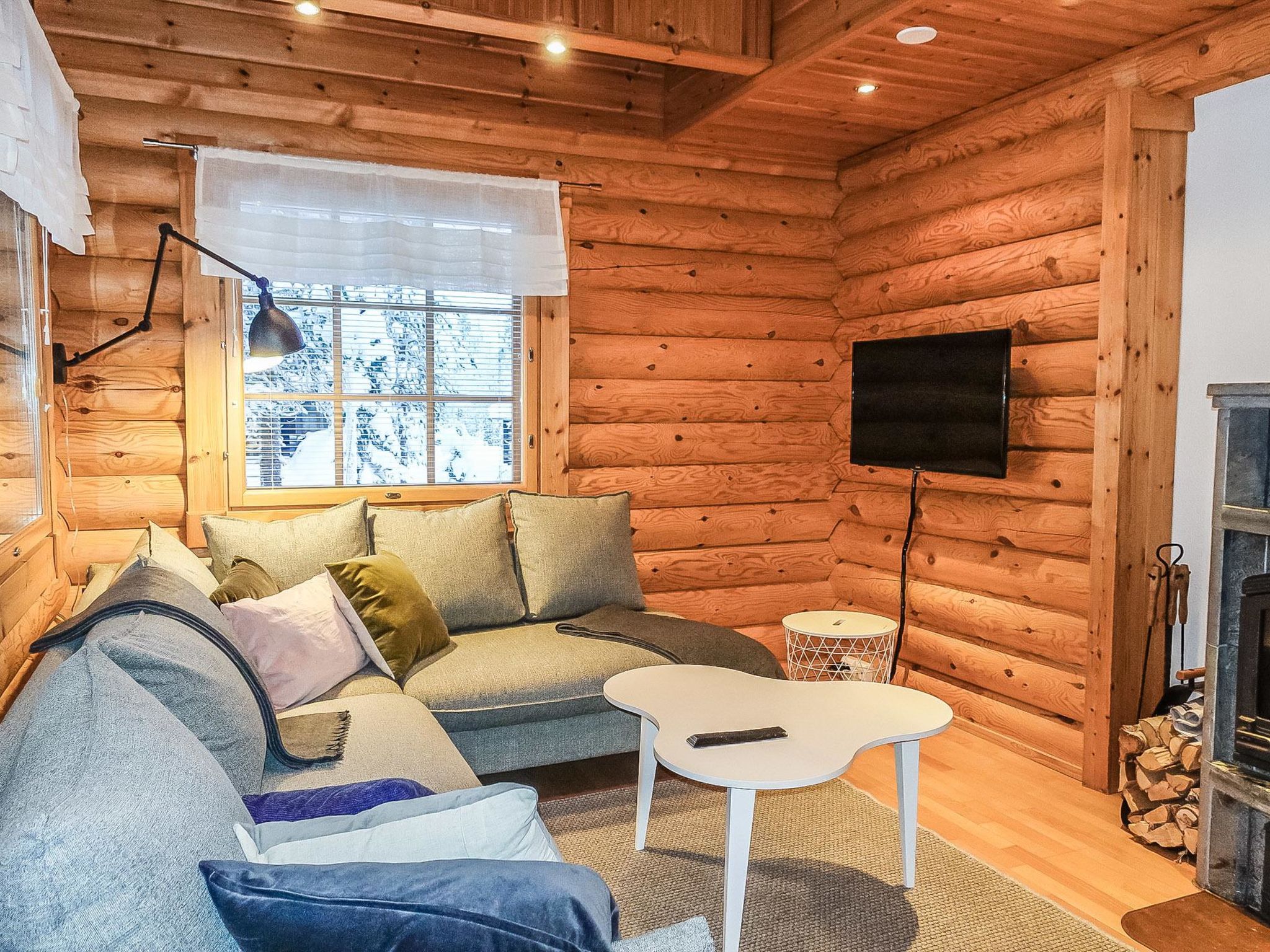 Lomapykälä 1 a-Dedans