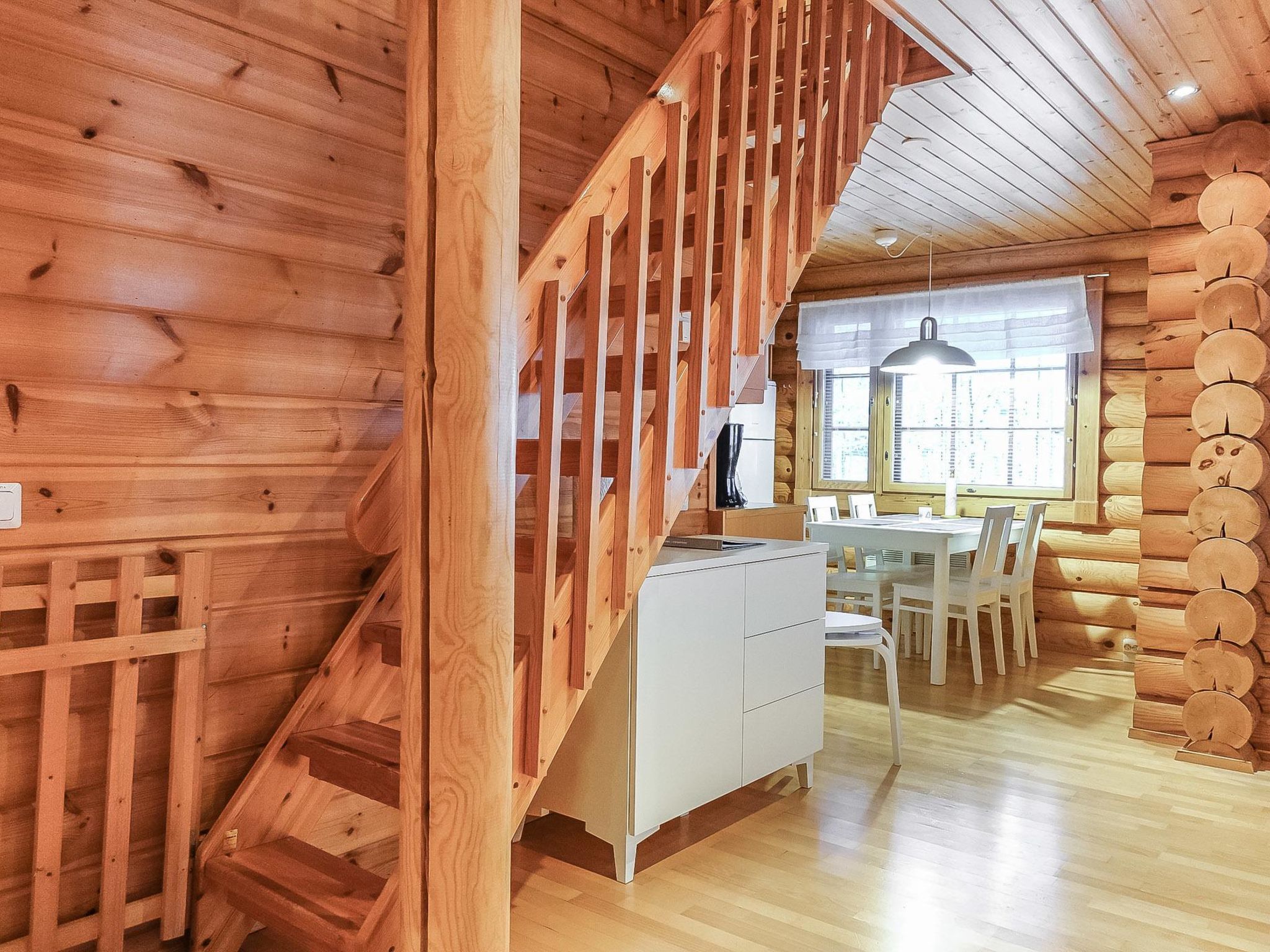 Lomapykälä 1 a-Dedans