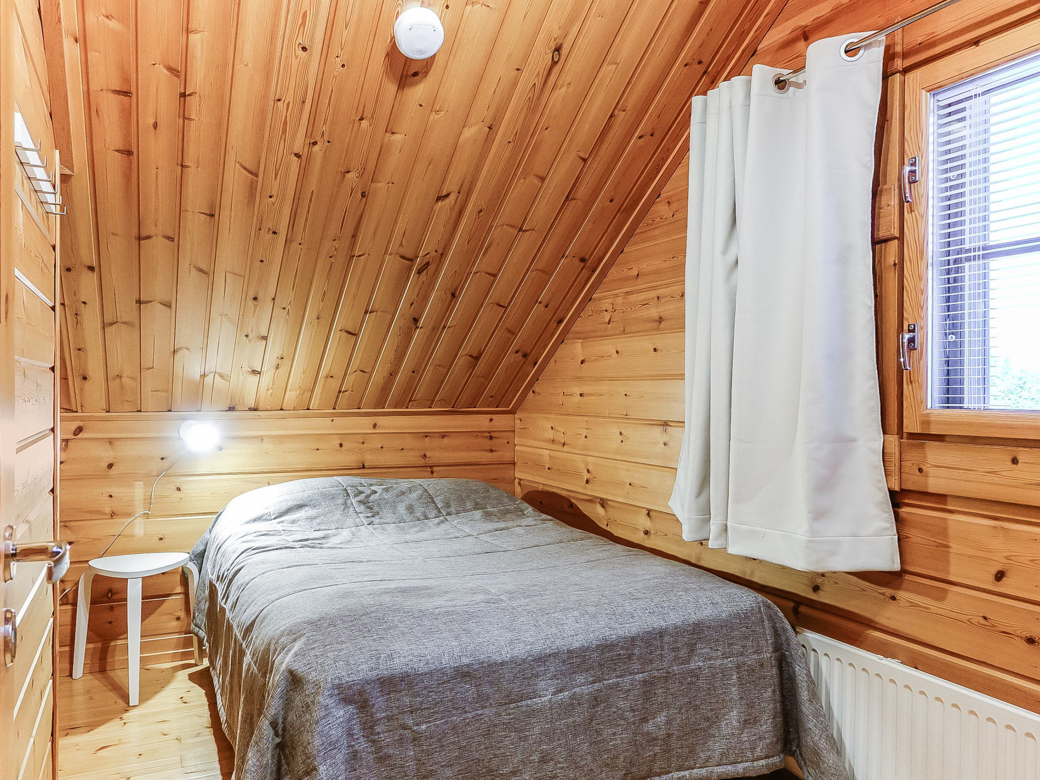 Lomapykälä 1 a - Binnen