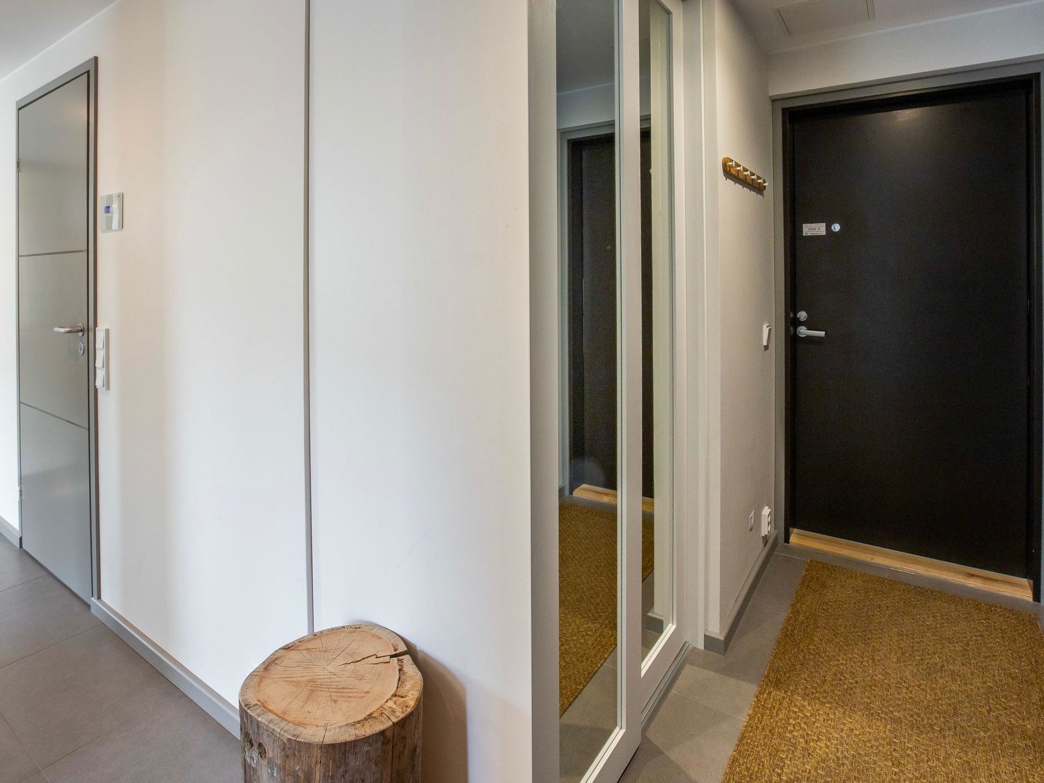 Tunturinlaita c 9-Drinnen