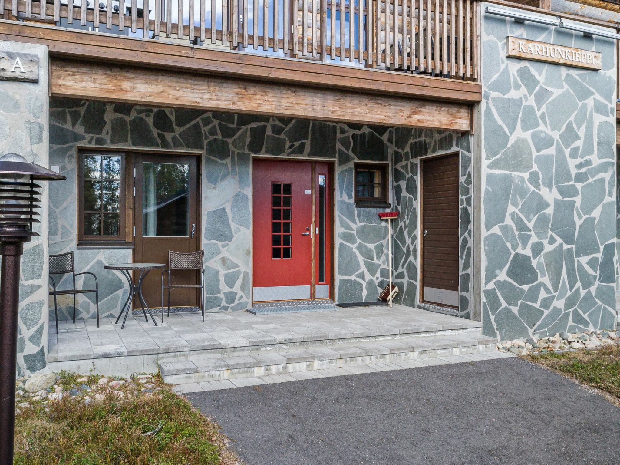 Karhunkieppi 11a-Binnen