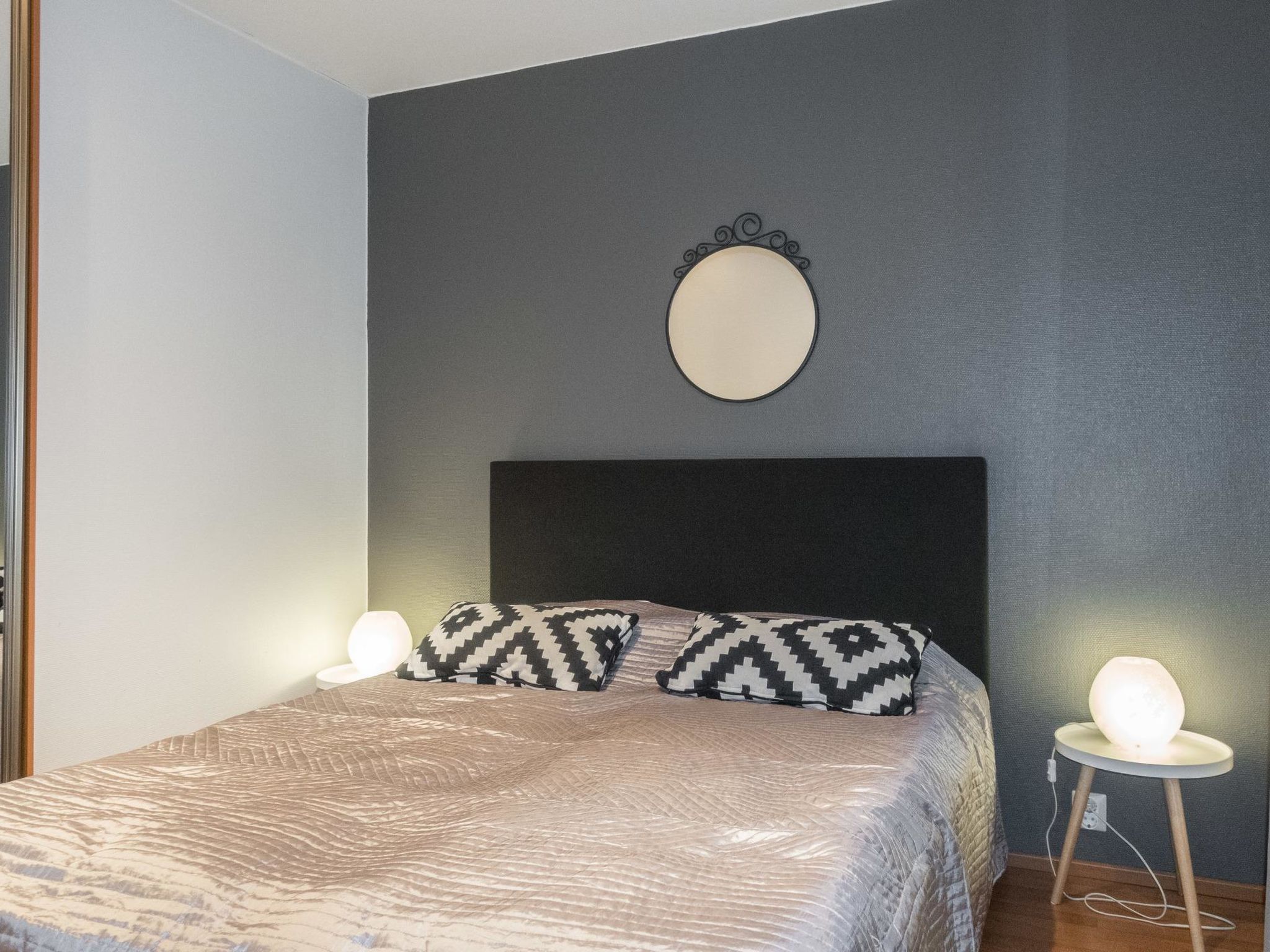 Keskuskuja b4-Binnen