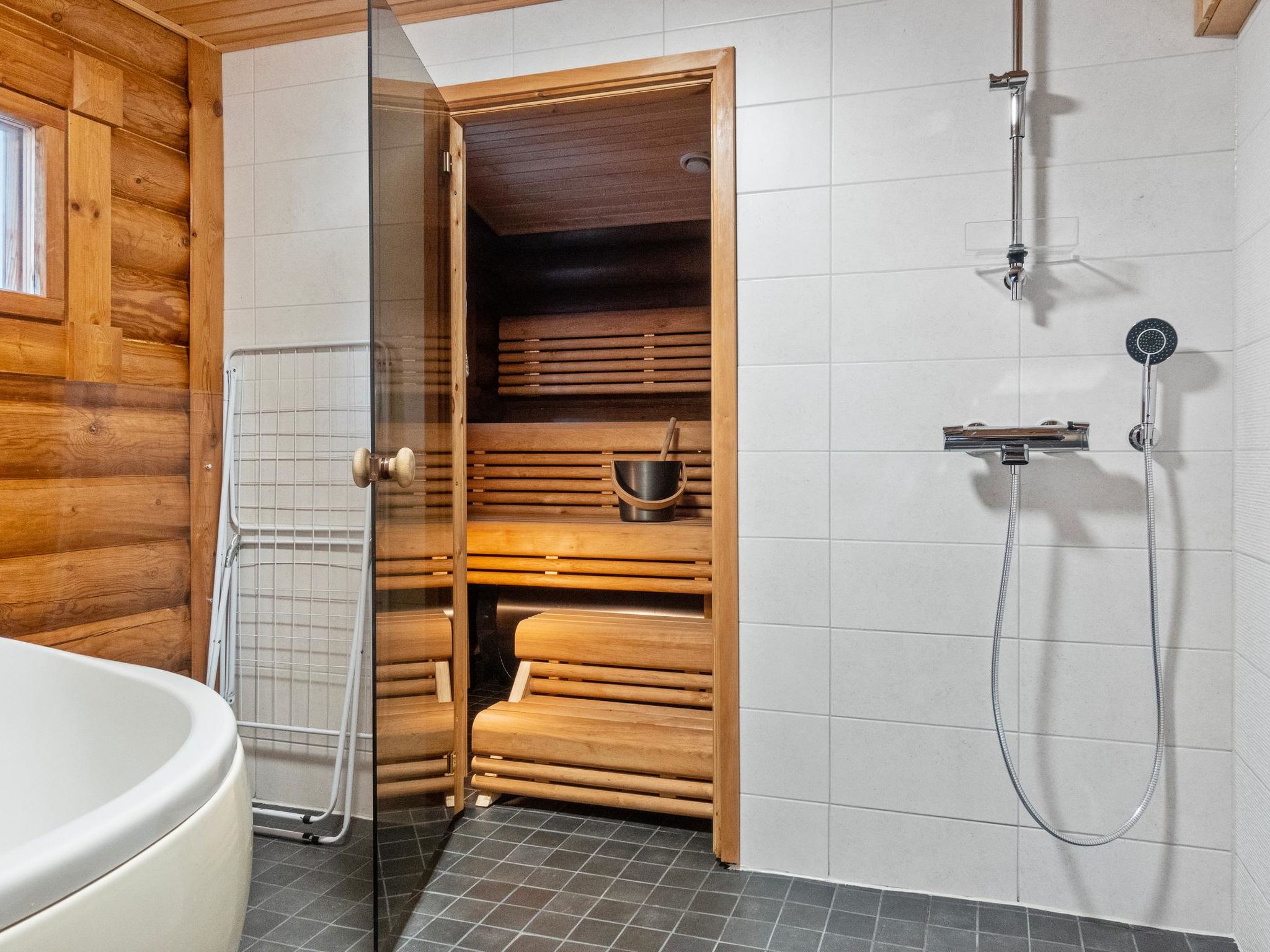 Sirkan ojus 1-Binnen