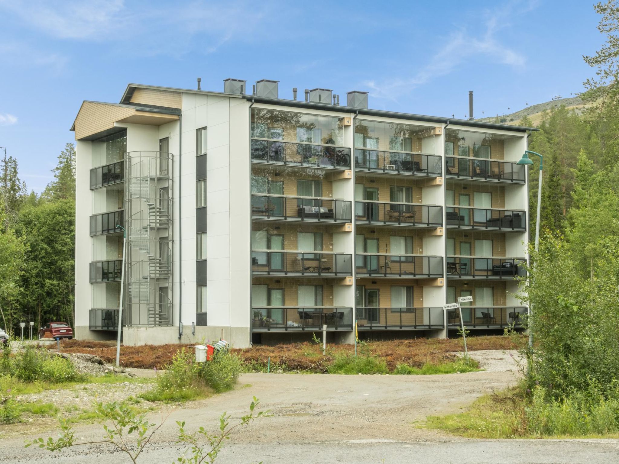 Tievan aurinkorinne dina-Binnen