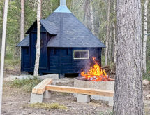 Authentiek Fins blokhut Harvana aan zee met houtgestookte sauna - thumbnail 4