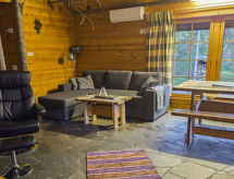 Authentiek Fins blokhut Harvana aan zee met houtgestookte sauna - thumbnail 5