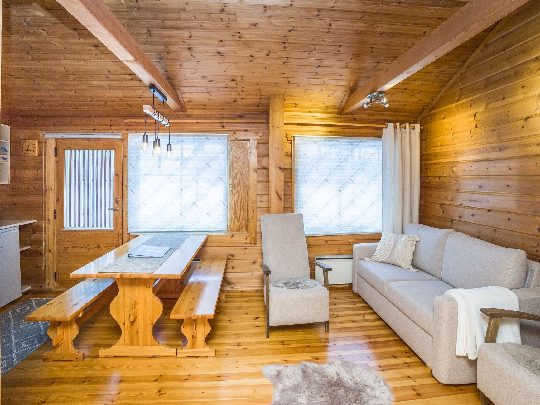 Operomukka 5-Inside