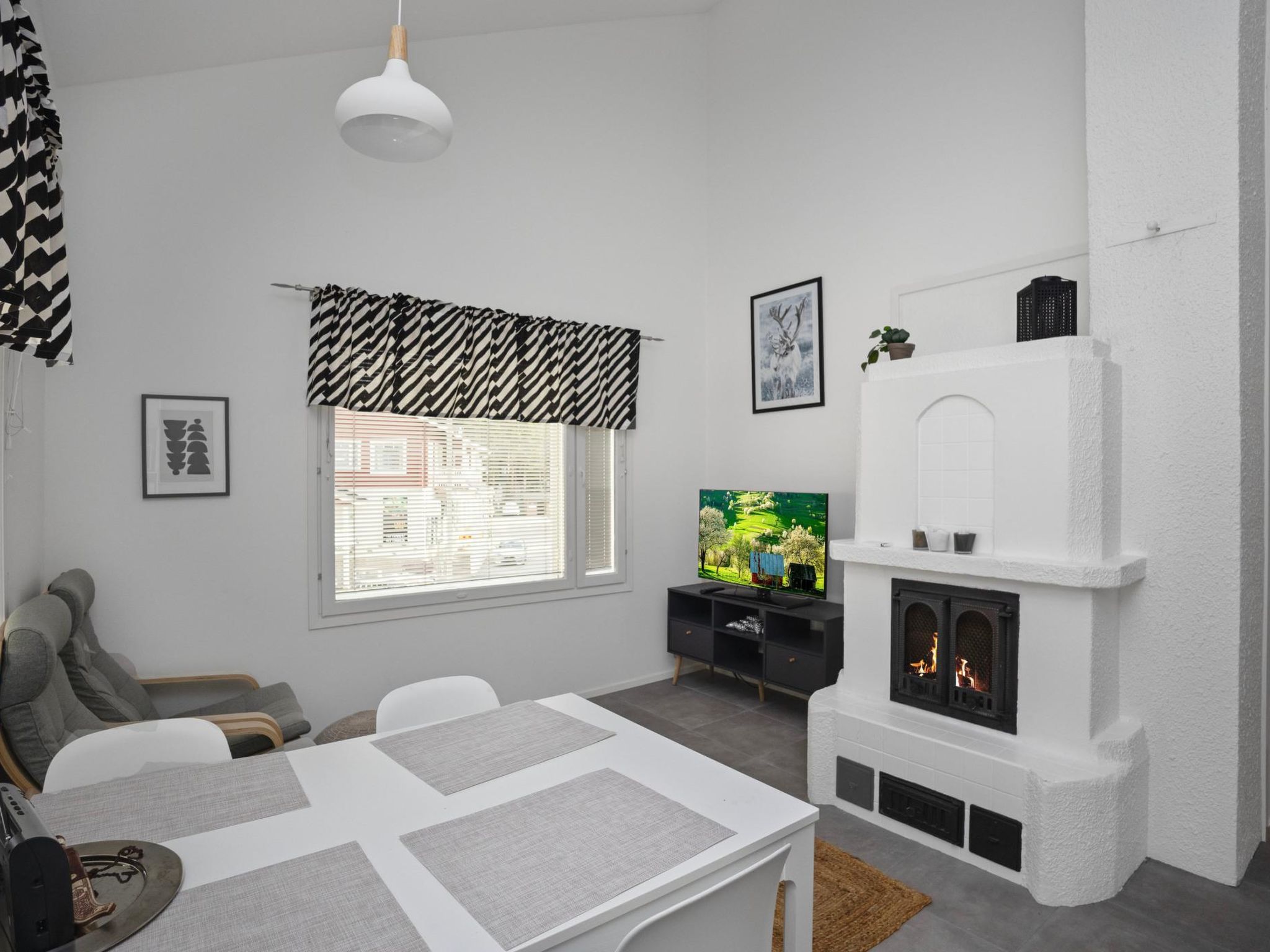 Leviraitti 4 a 4-Inside