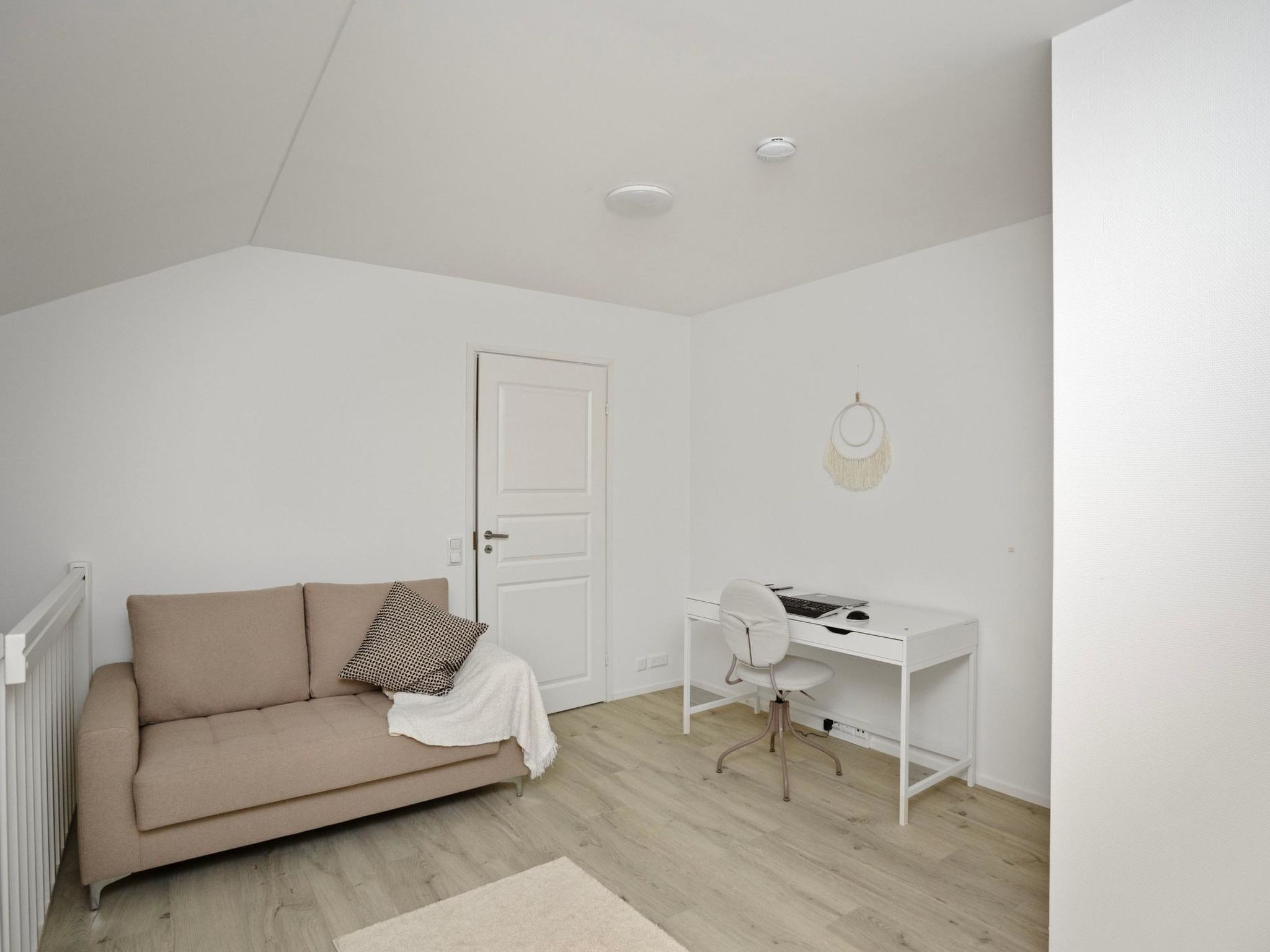 Leviraitti 4 a 4-Inside