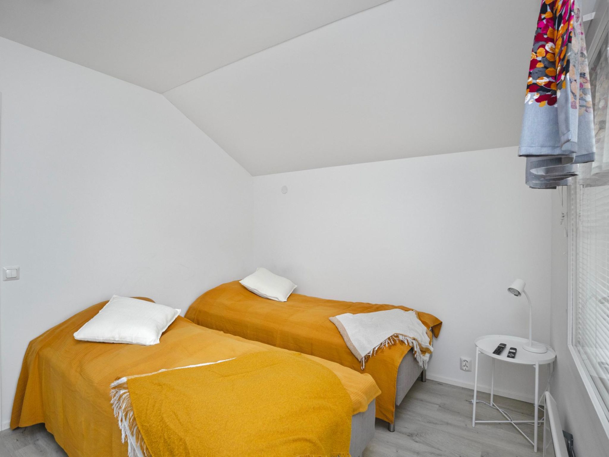 Leviraitti 4 a 4-Inside