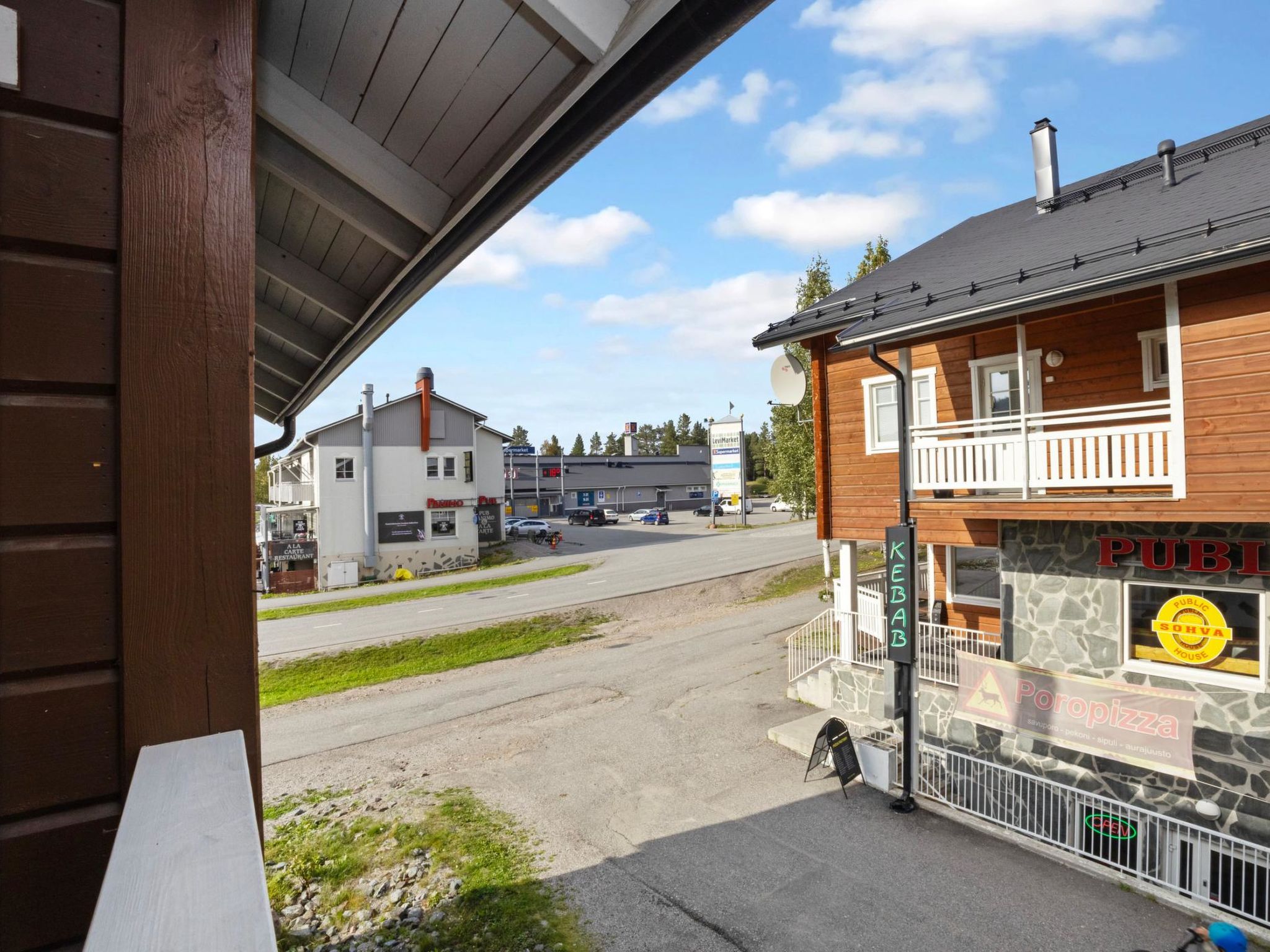 Leviraitti 4 a 4-Inside