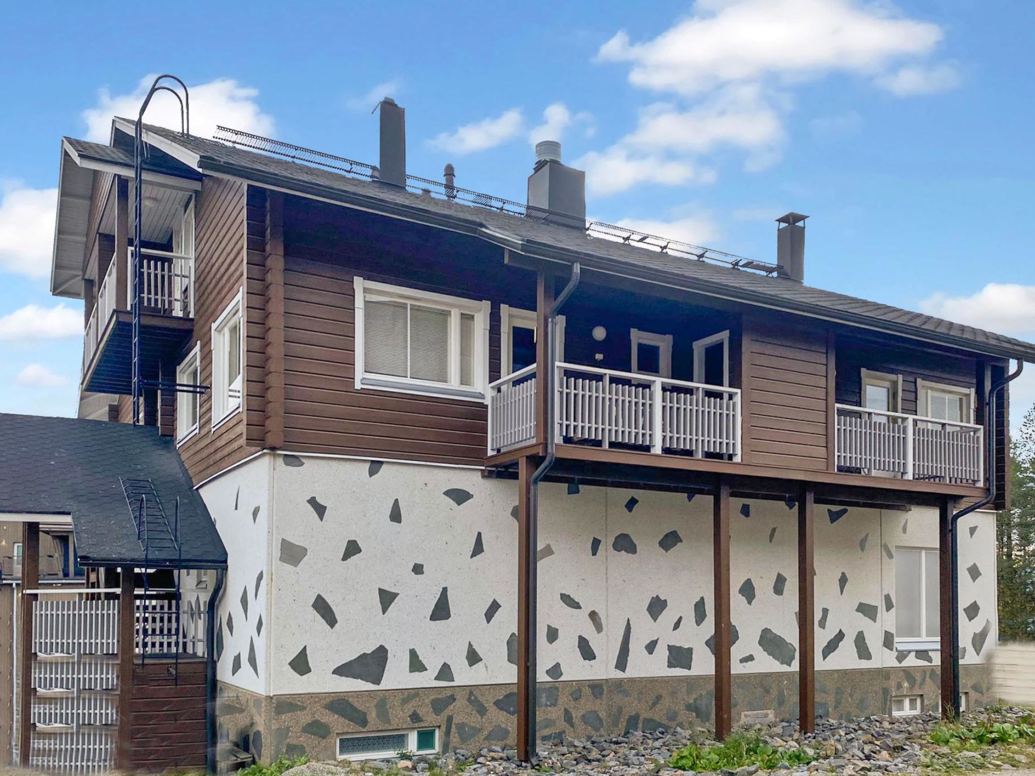 Leviraitti 4 a 4-Inside