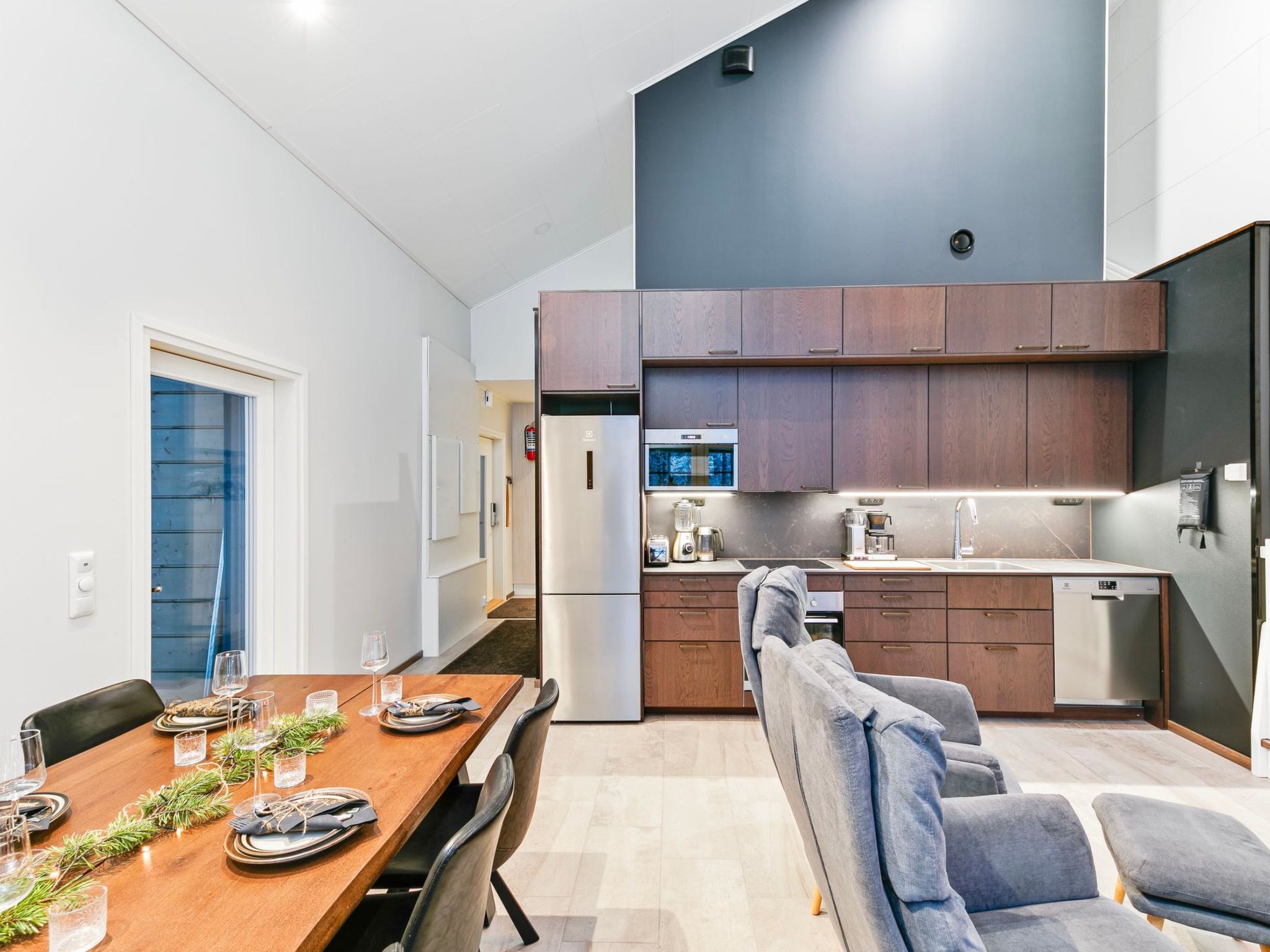 Levin hetki b-Binnen