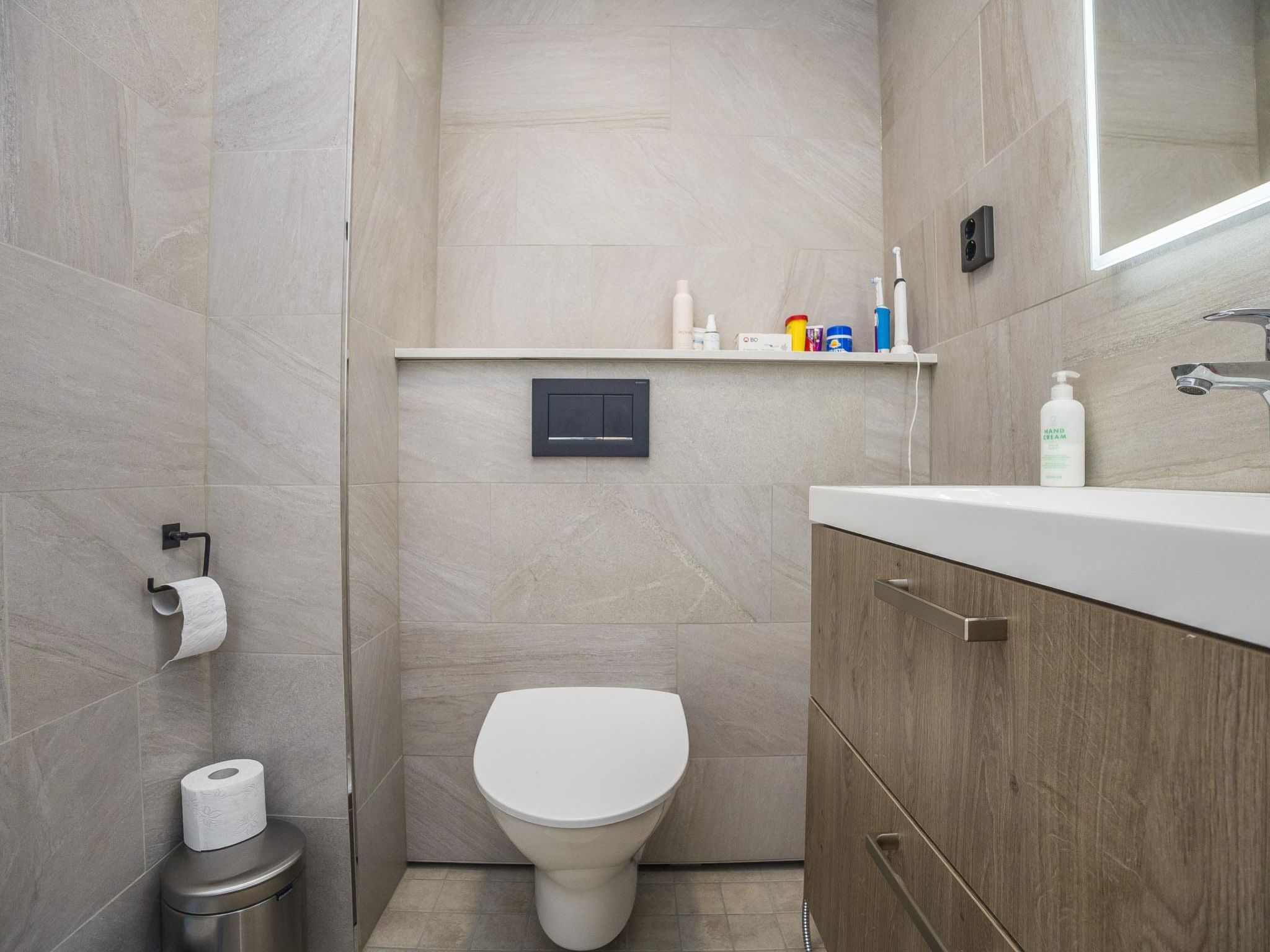 Levin hetki b-Binnen