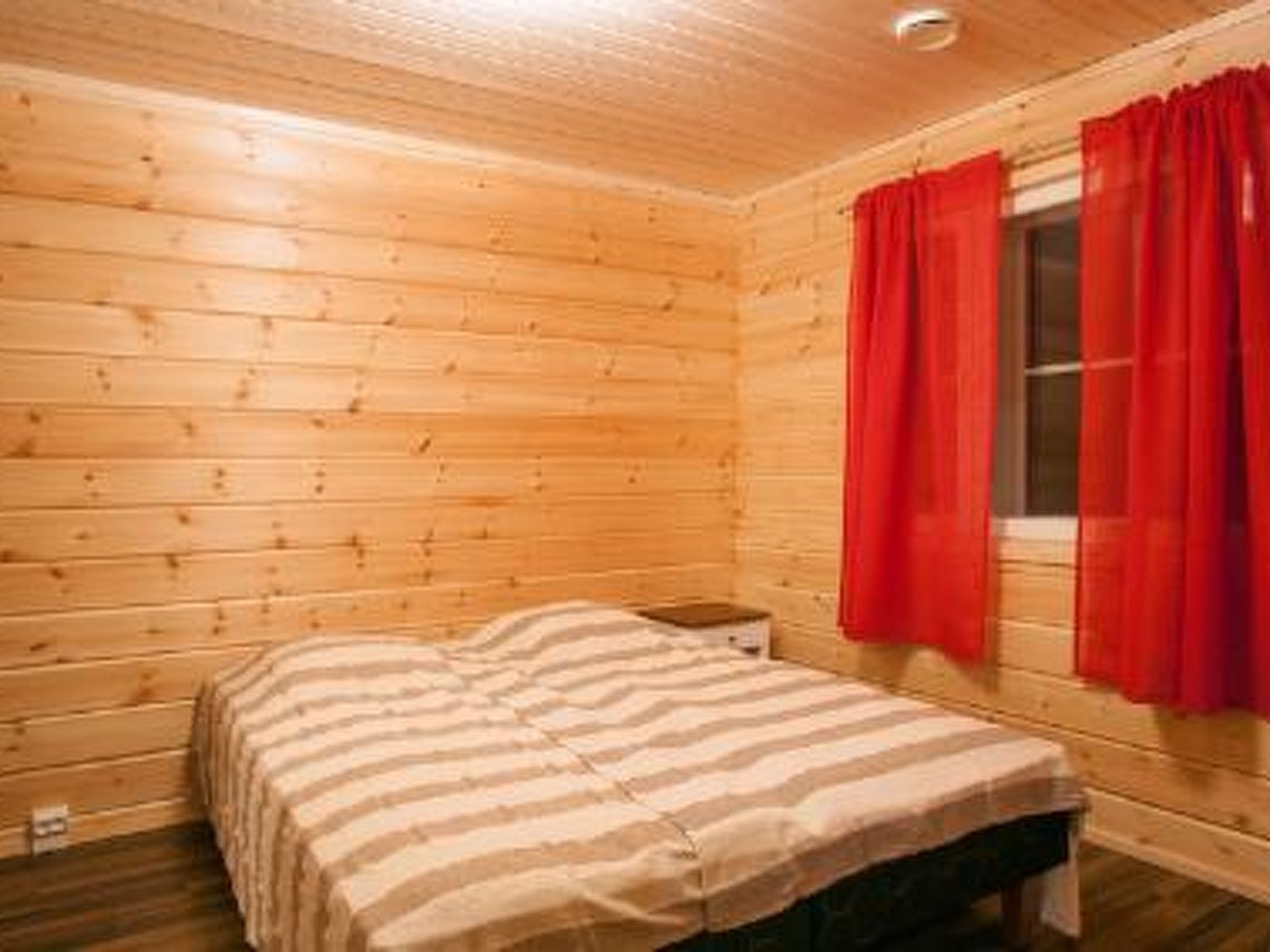 Levin revontulitaivas 2 - Binnen