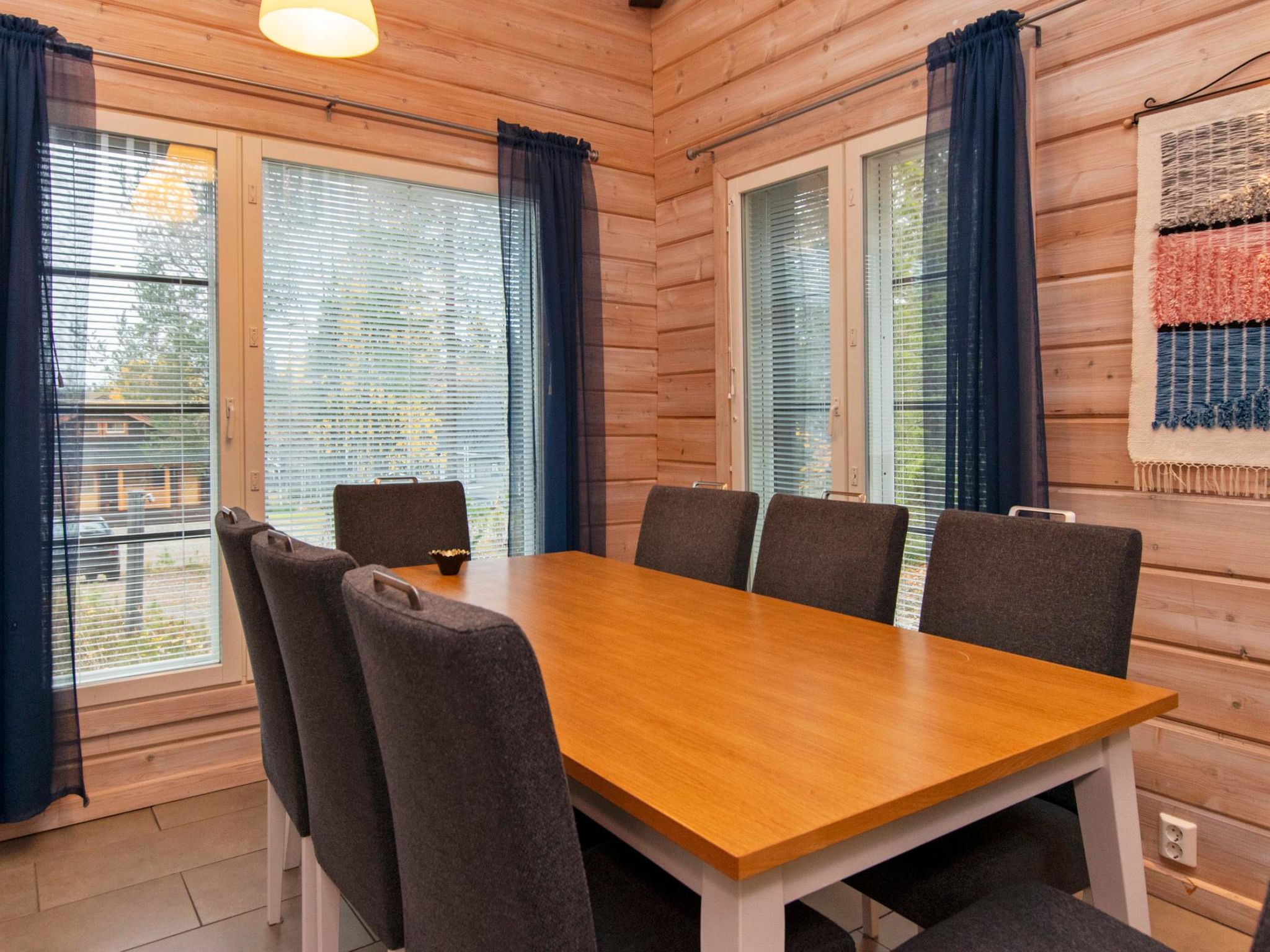 Pyhänkarhu 4-Binnen