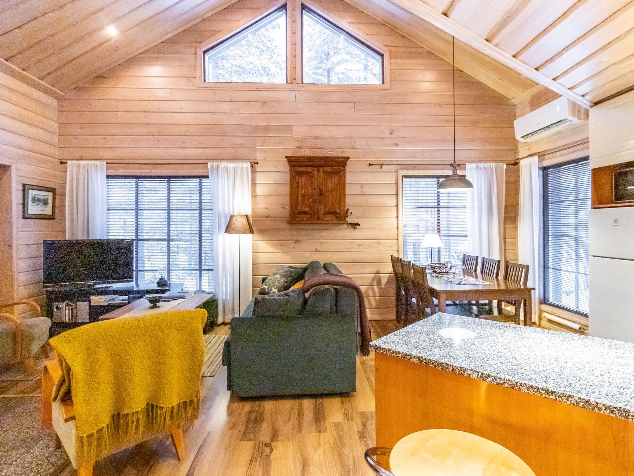 Pyhänkarhu 1-Binnen