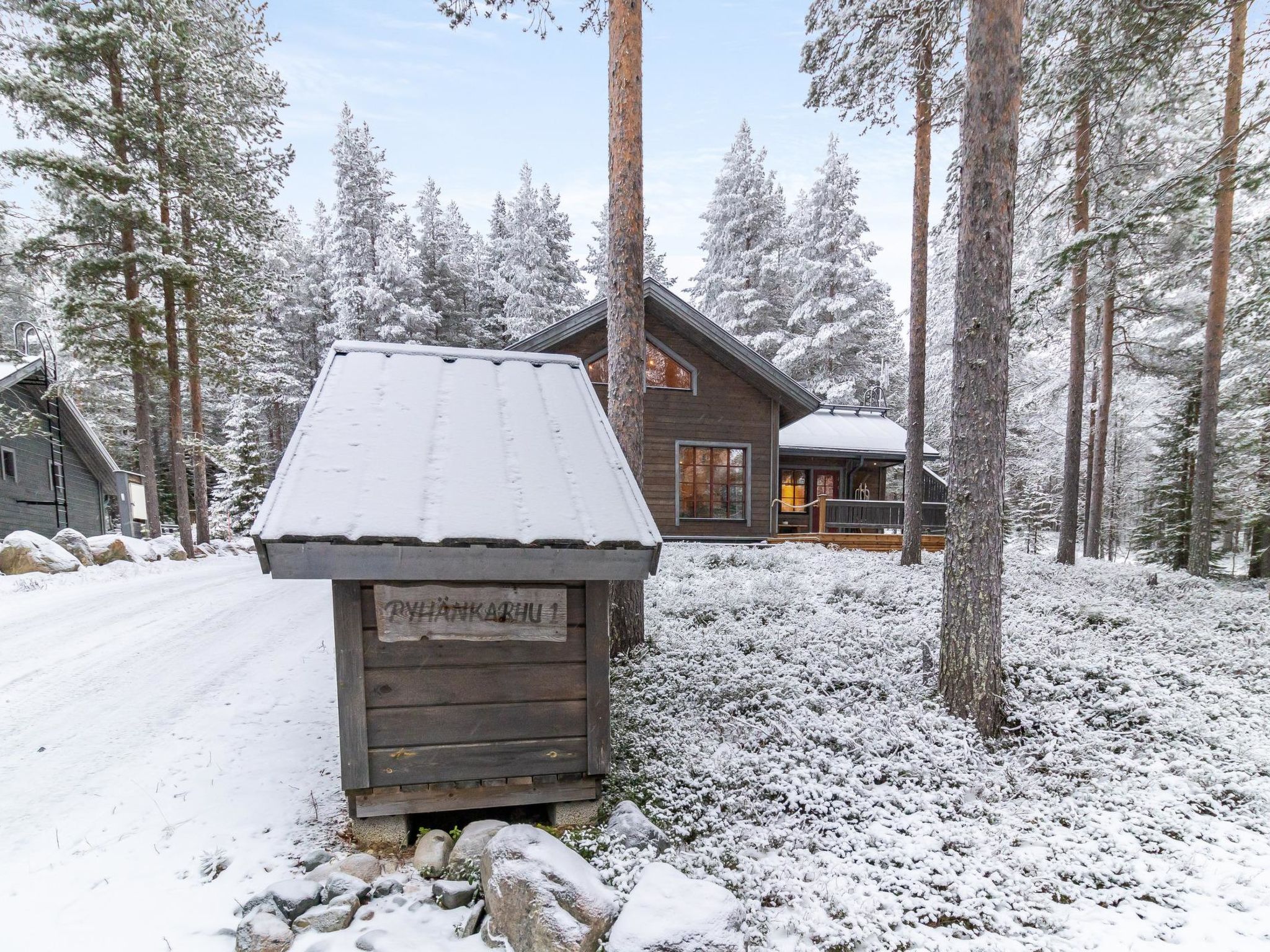 Pyhänkarhu 1-Binnen