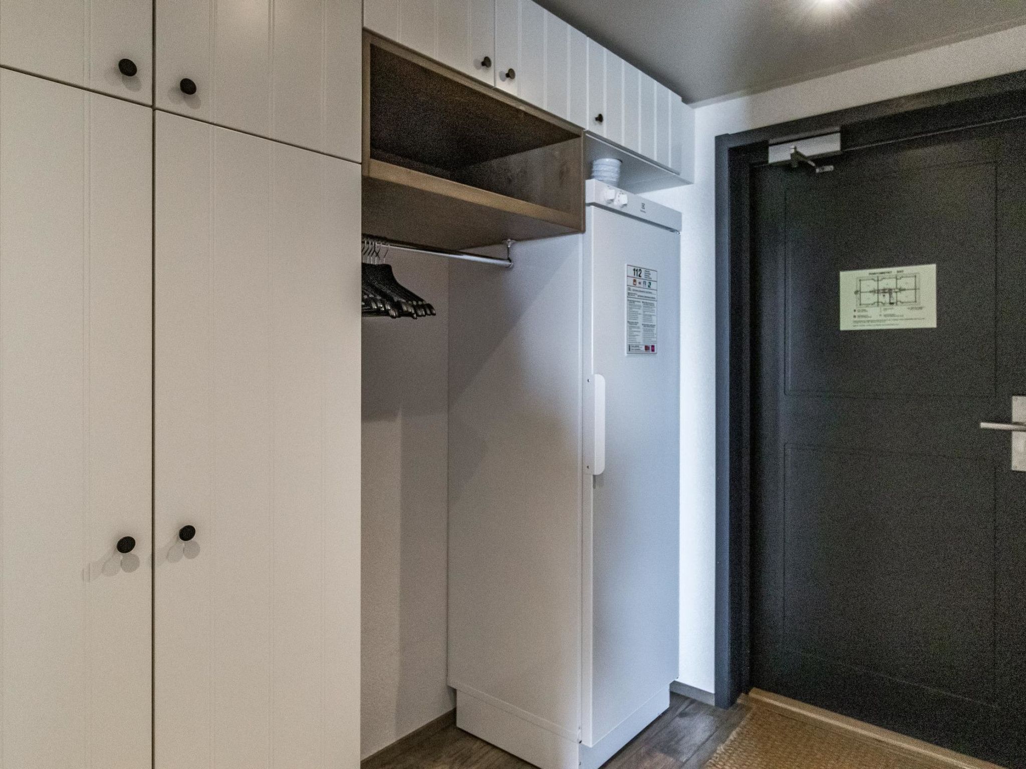 Uniikki 75, c402-Binnen