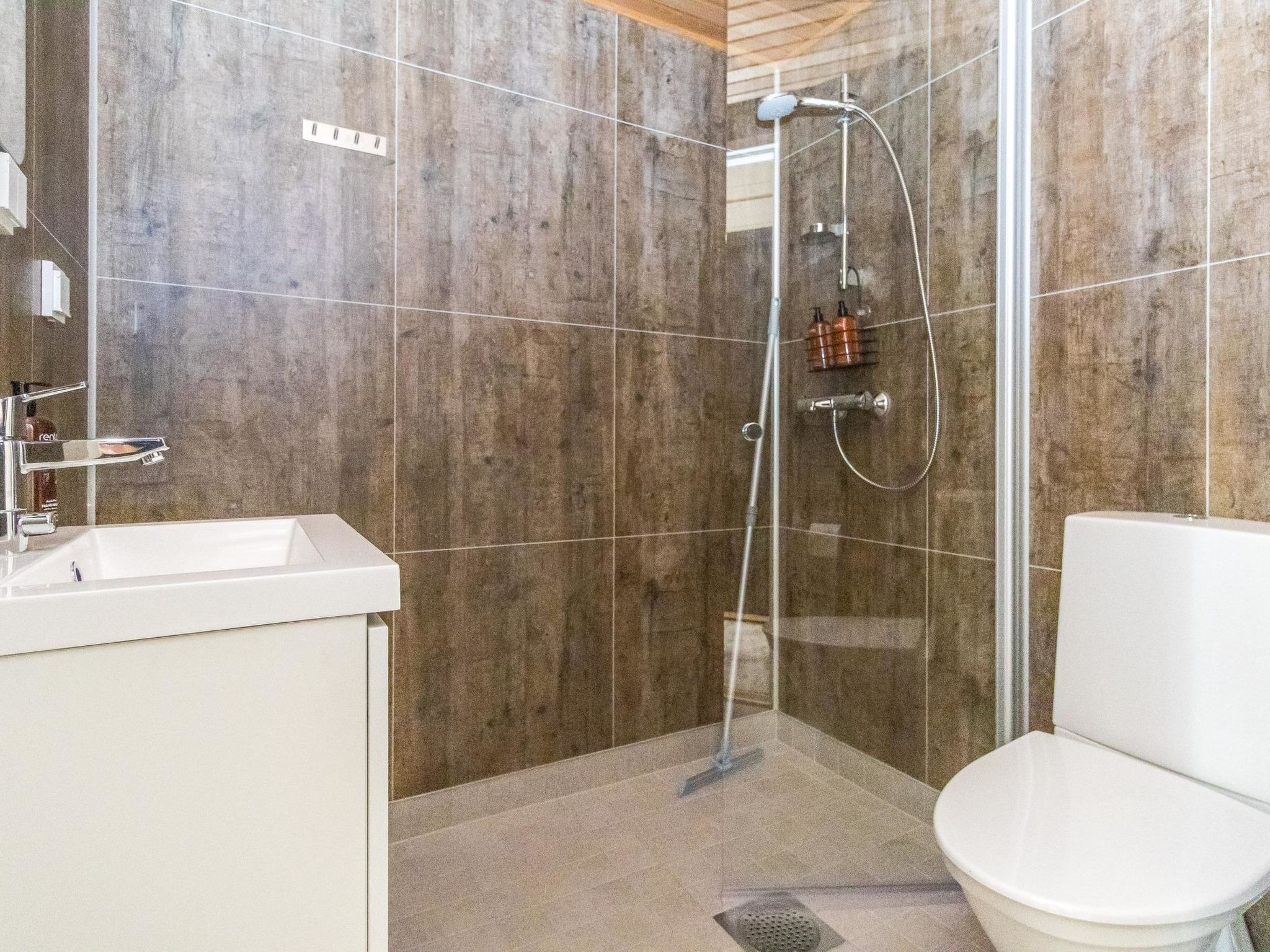 Visit pyhä cabins h-Binnen