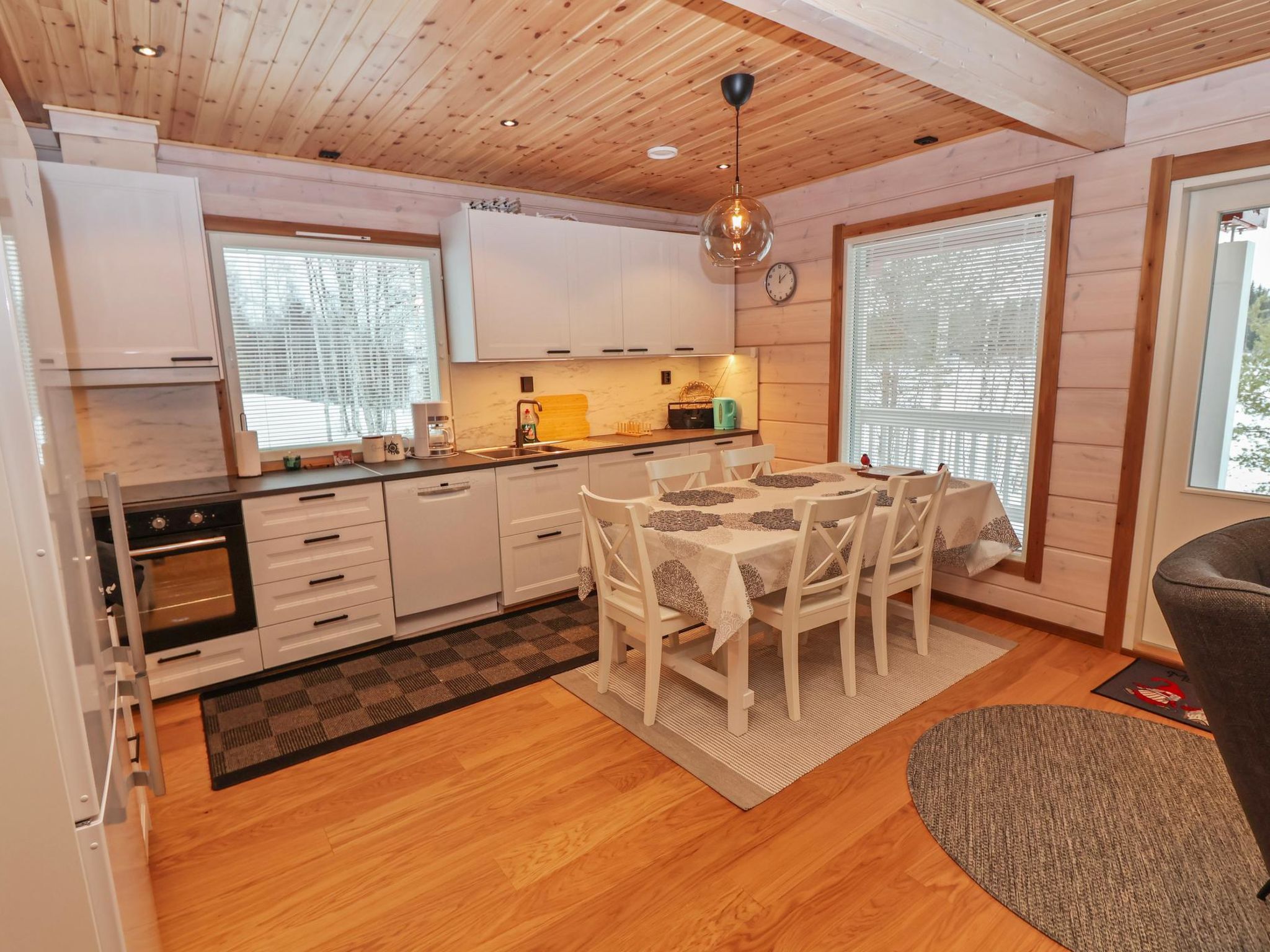 Huvila tornionjoen rannalla-Binnen