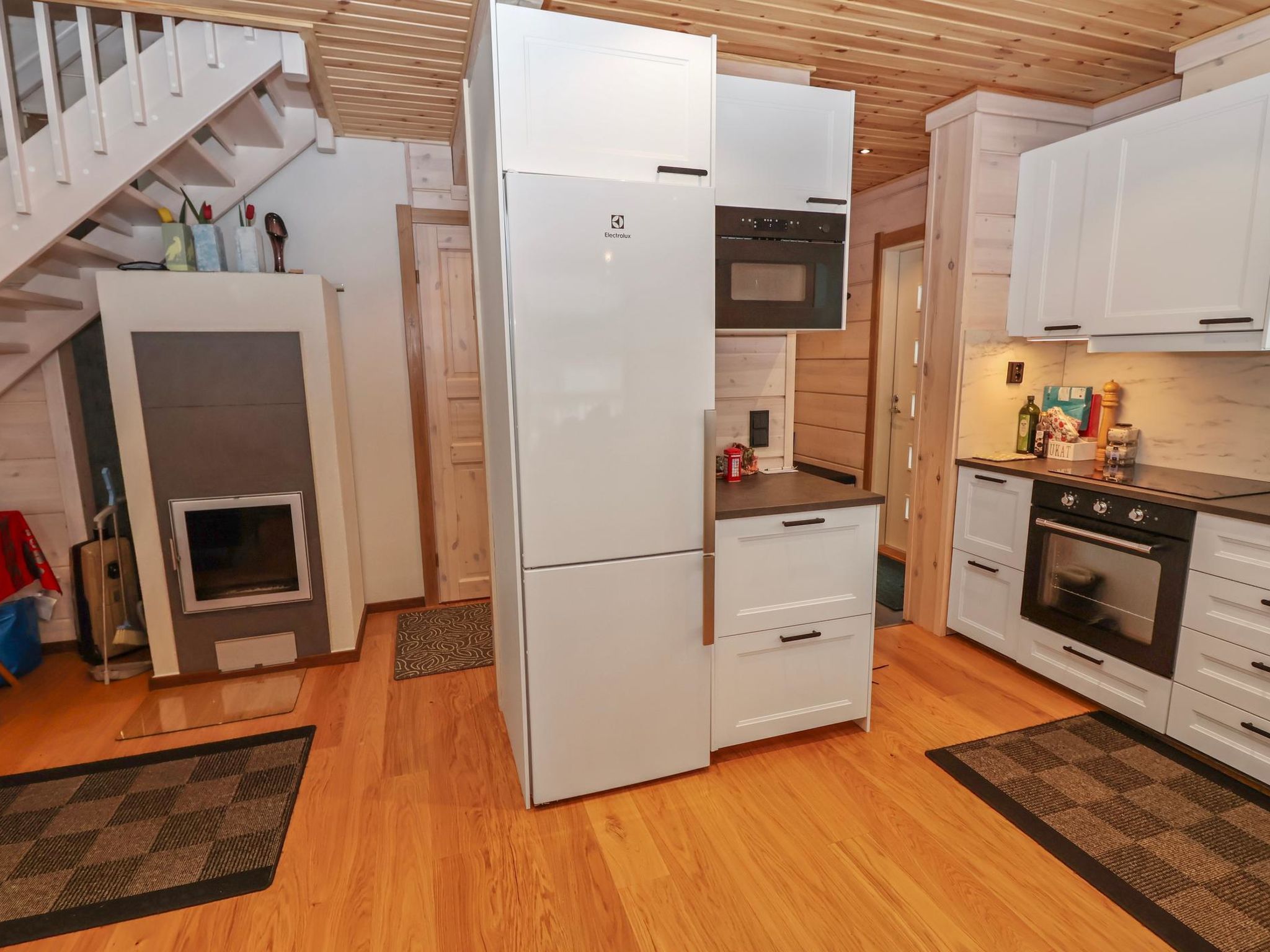 Huvila tornionjoen rannalla-Binnen