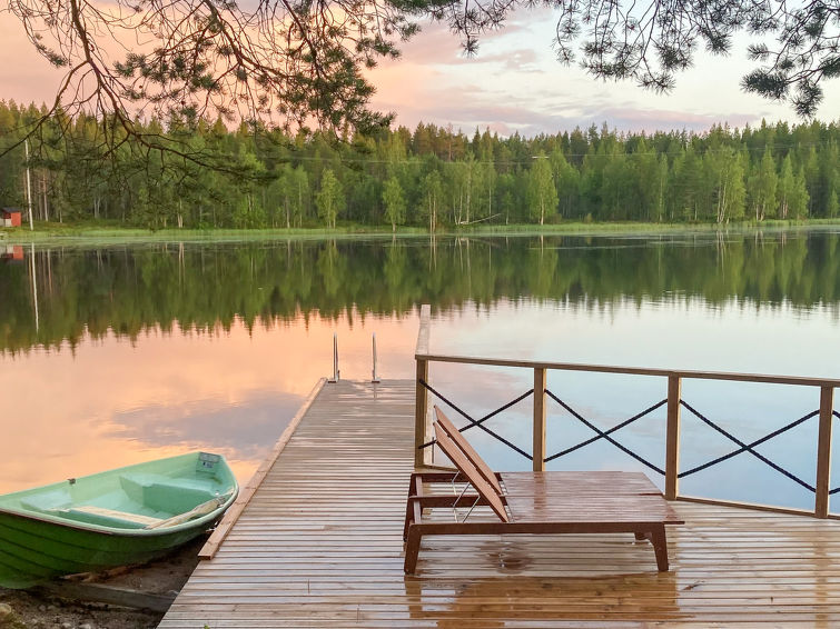 Aan het meer: Rustgevend vakantiehuis Haapala in Posio in Posio