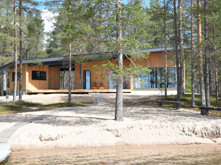 Sauna en rust aan het meer Livojärvi in Posio in Posio