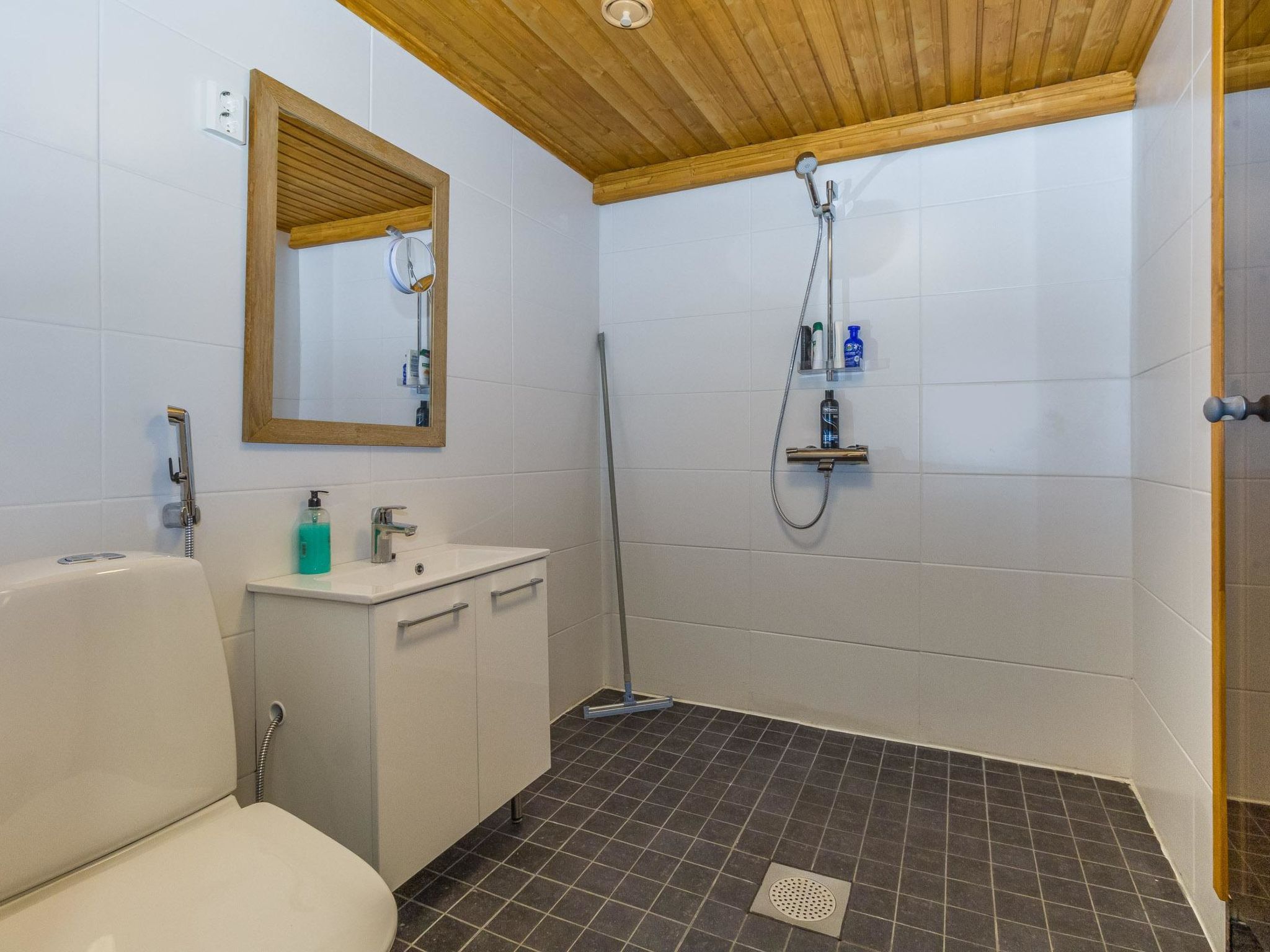 Perälän pirtti-Binnen