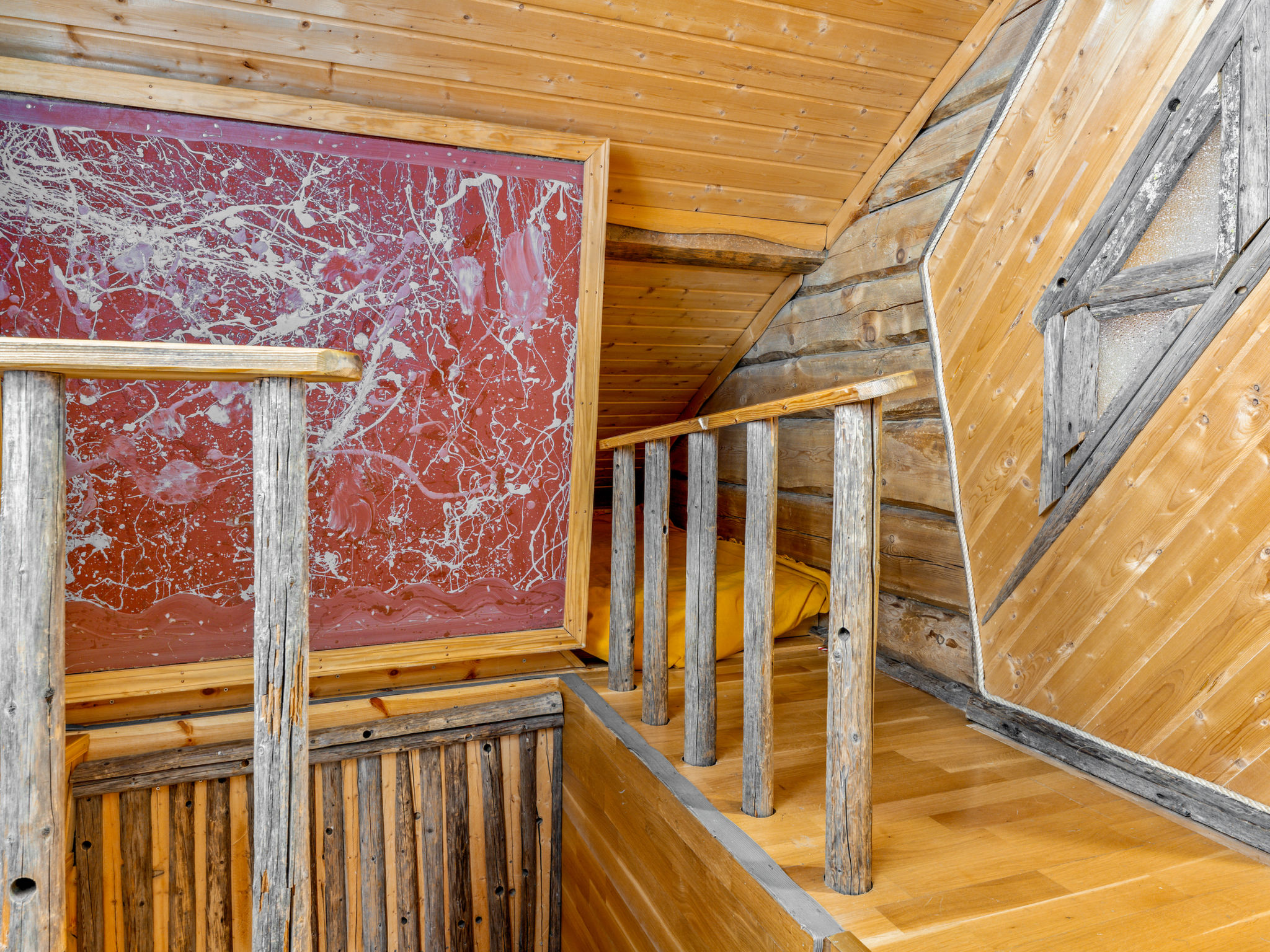 Kivalikkolampi - Inside