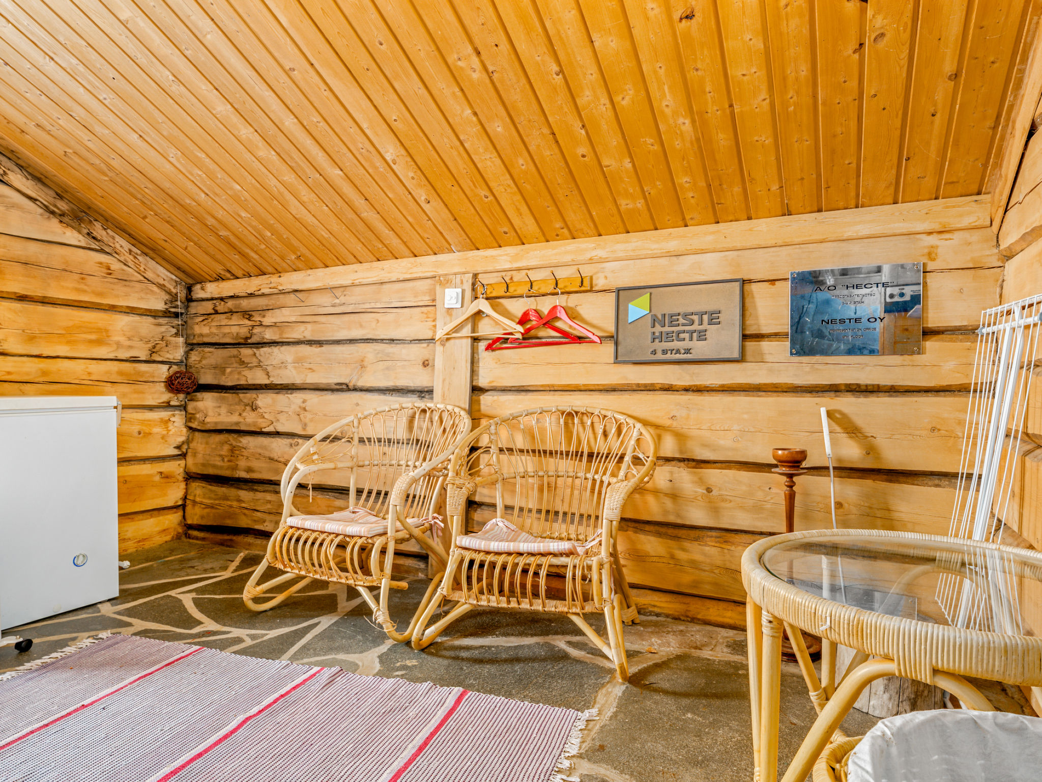 Kivalikkolampi - Inside