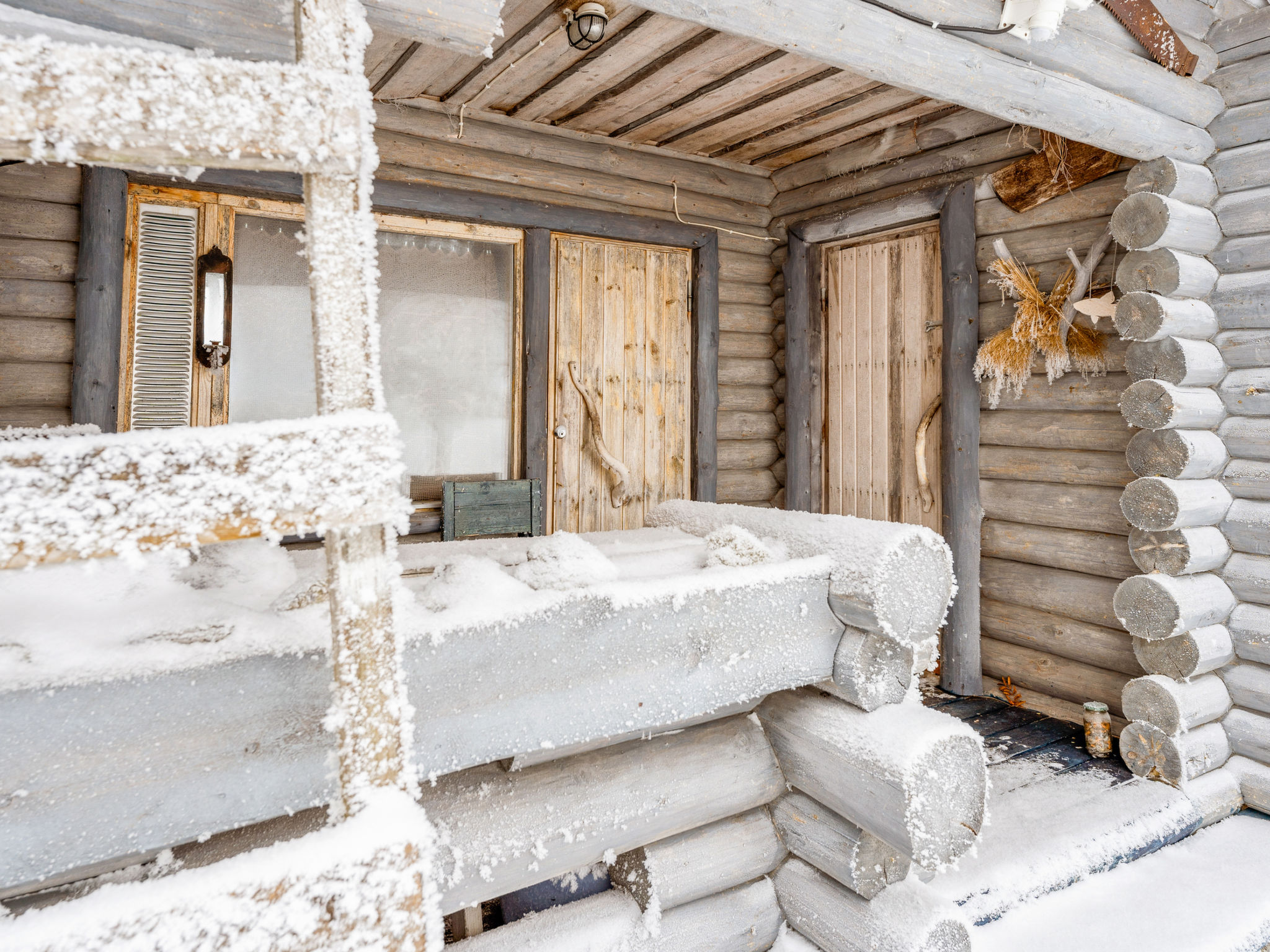 Kivalikkolampi - Inside