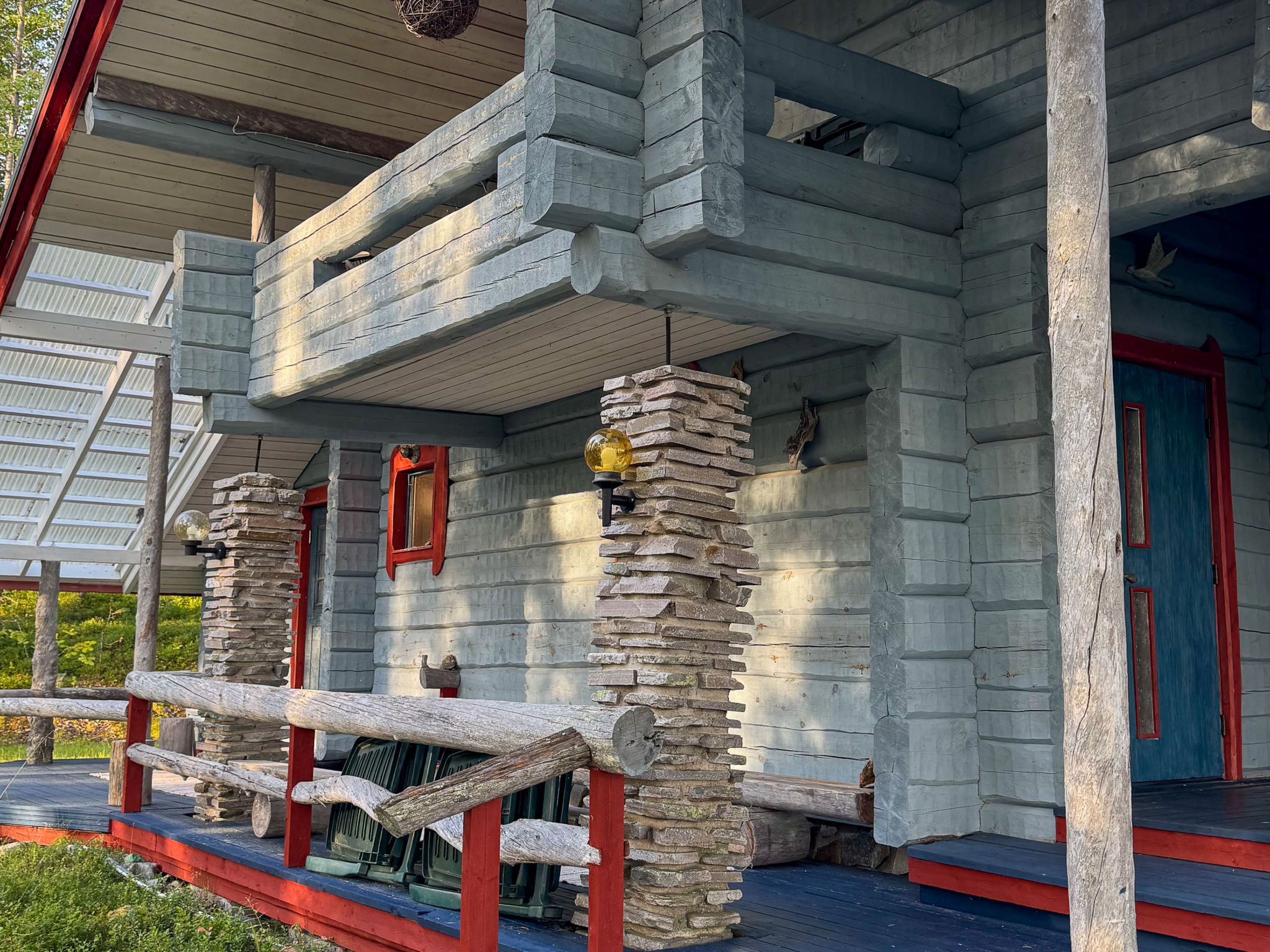 Kivalikkolampi - Inside