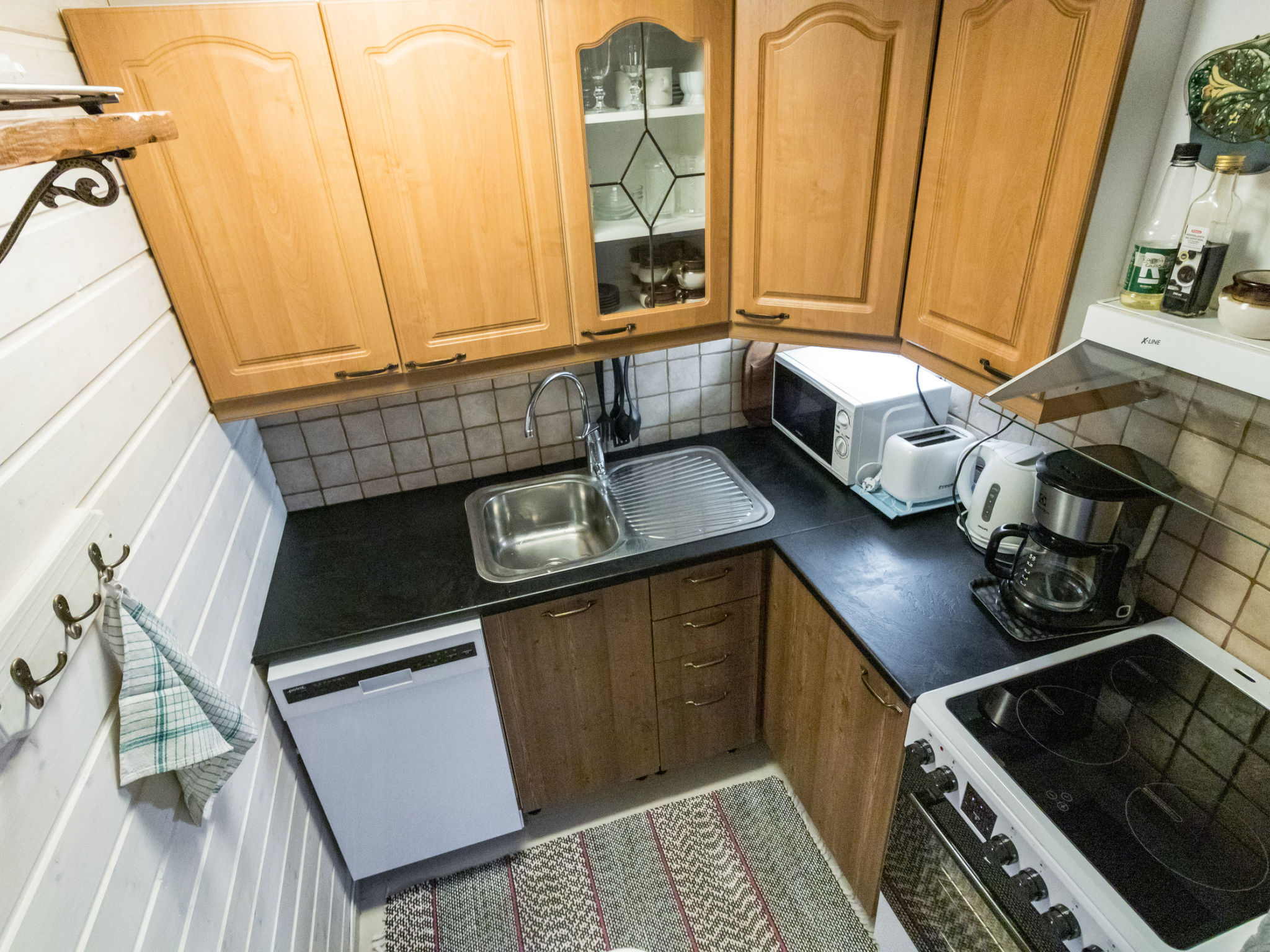 Lystikämän tupa-Binnen