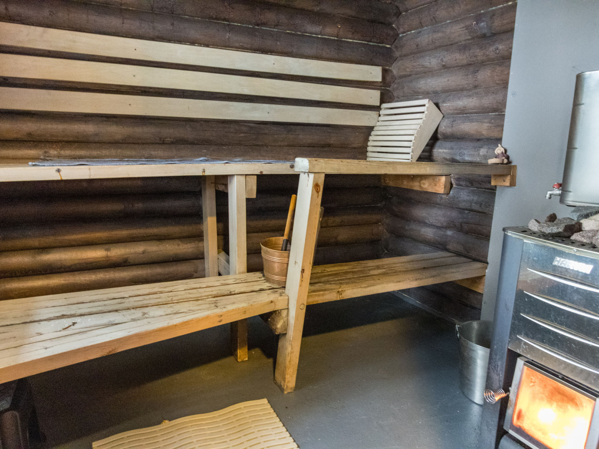 Lystikämän tupa-Binnen