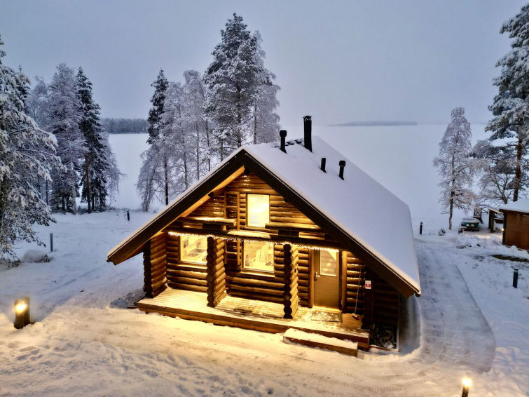 Sauna en rust aan het meer: Vakantiehuis Vanttausranta in Rovaniemi in Rovaniemi