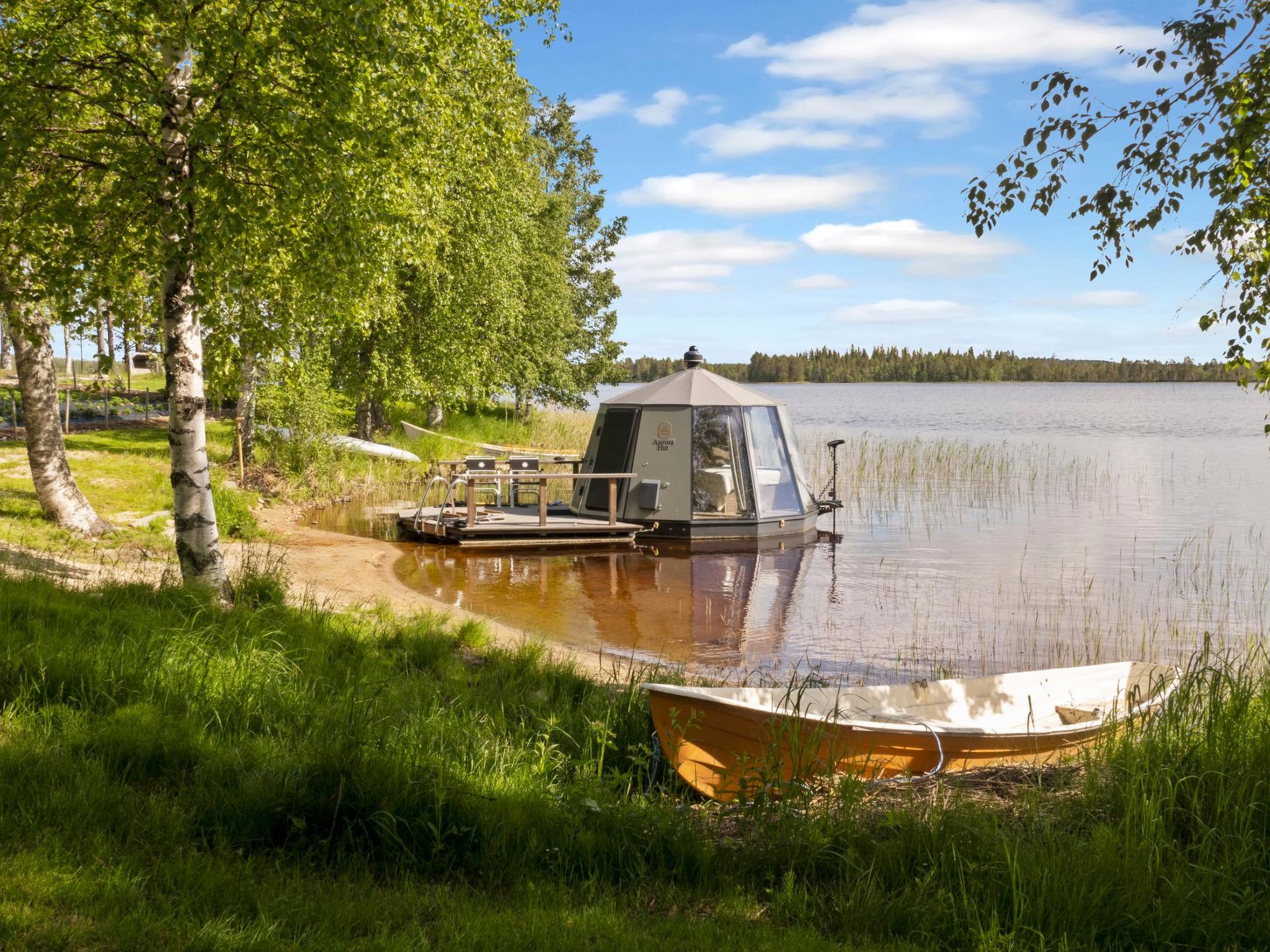 Lystikämän elämys-Dedans